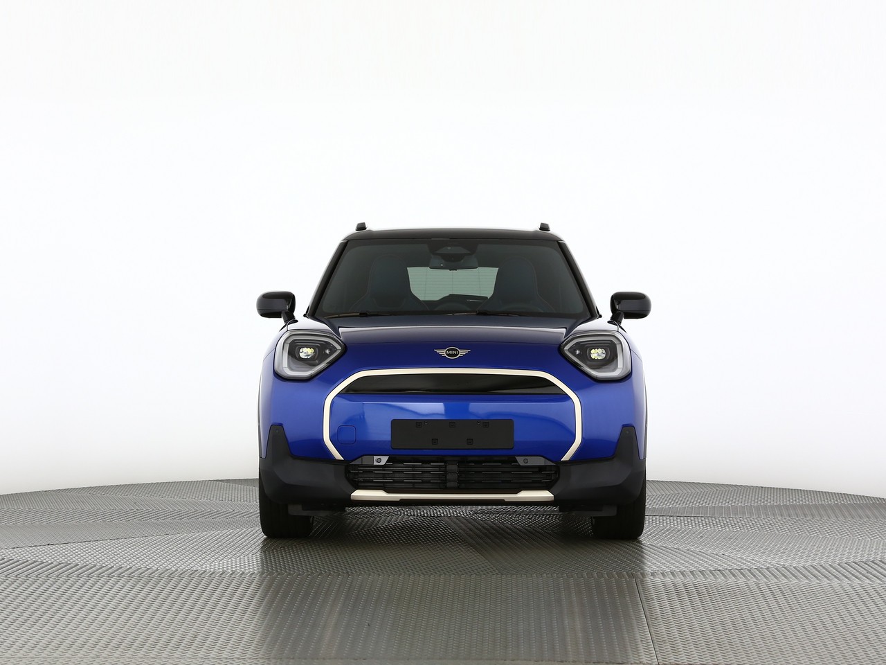 MINI Aceman E-image-4
