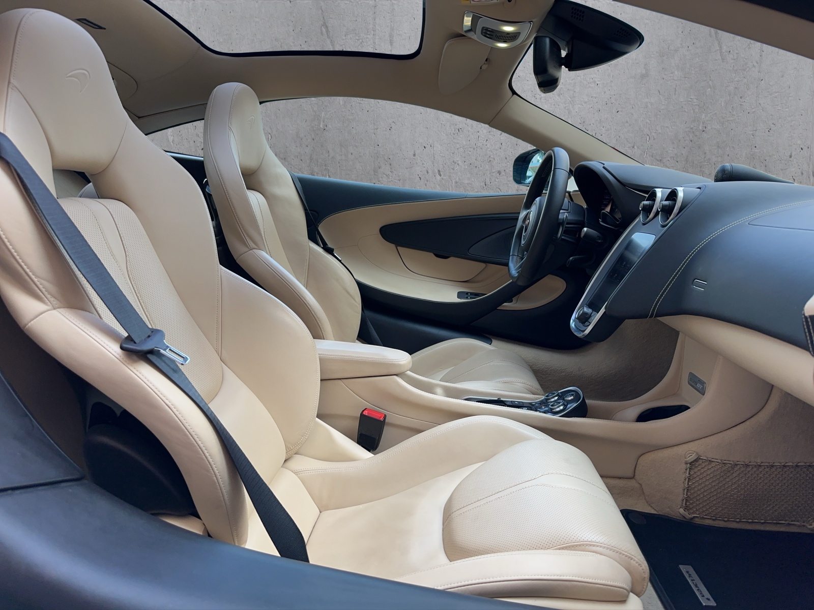 McLAREN 570GT Coupé 3.8 V8 SSG-image-12
