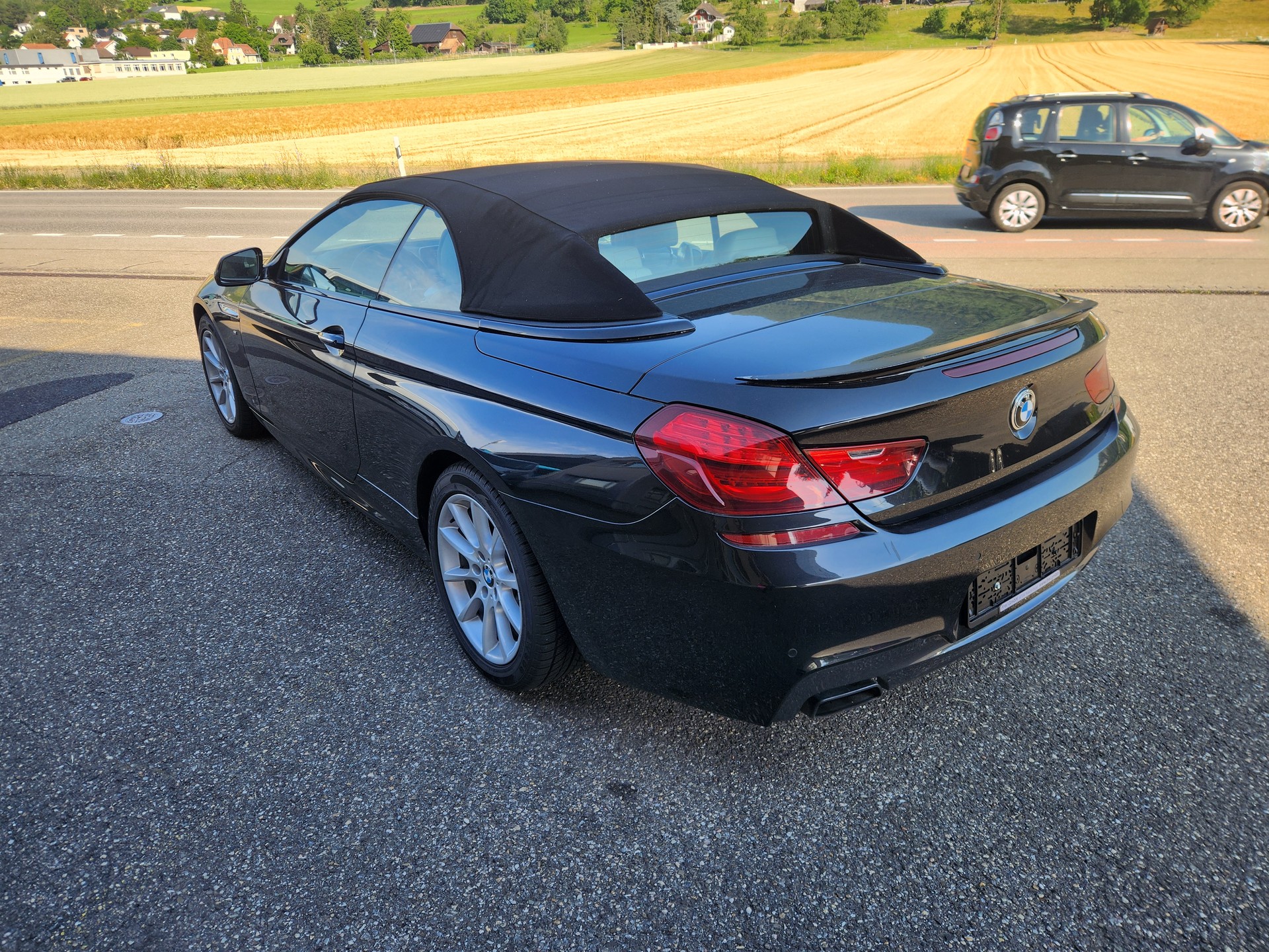 BMW 650i Cabrio xDrive-image-4