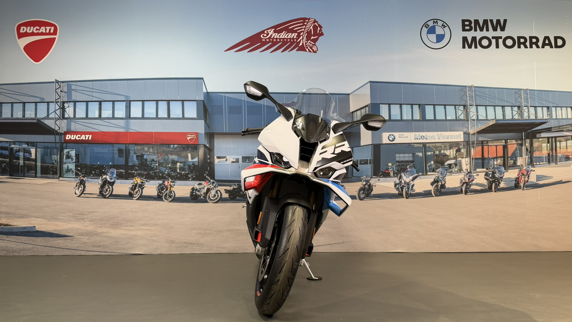BMW S 1000 RR M Leasing à partir de 2.9%-showroom-element-1