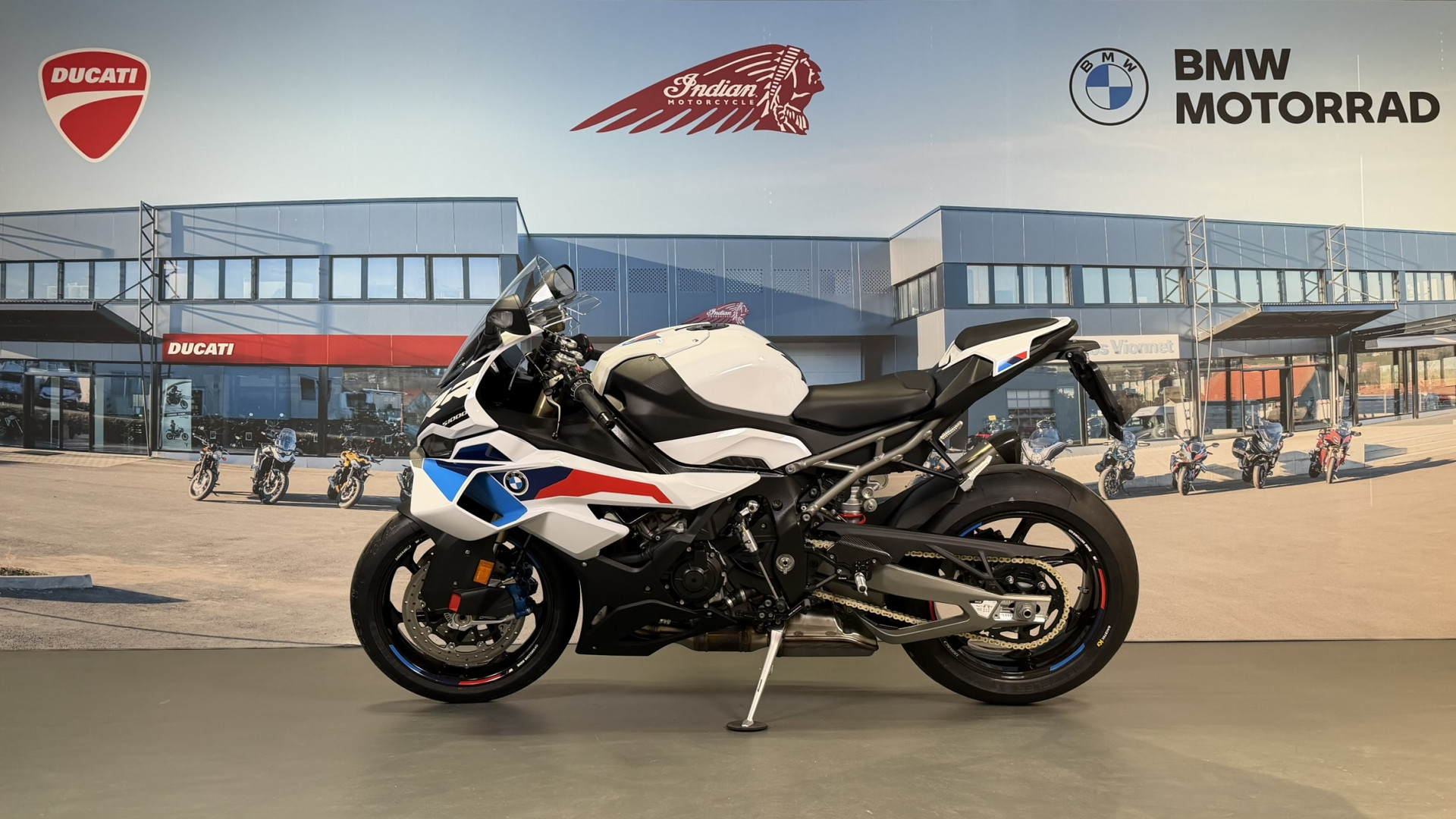 BMW S 1000 RR M Leasing à partir de 2.9%-showroom-element-3