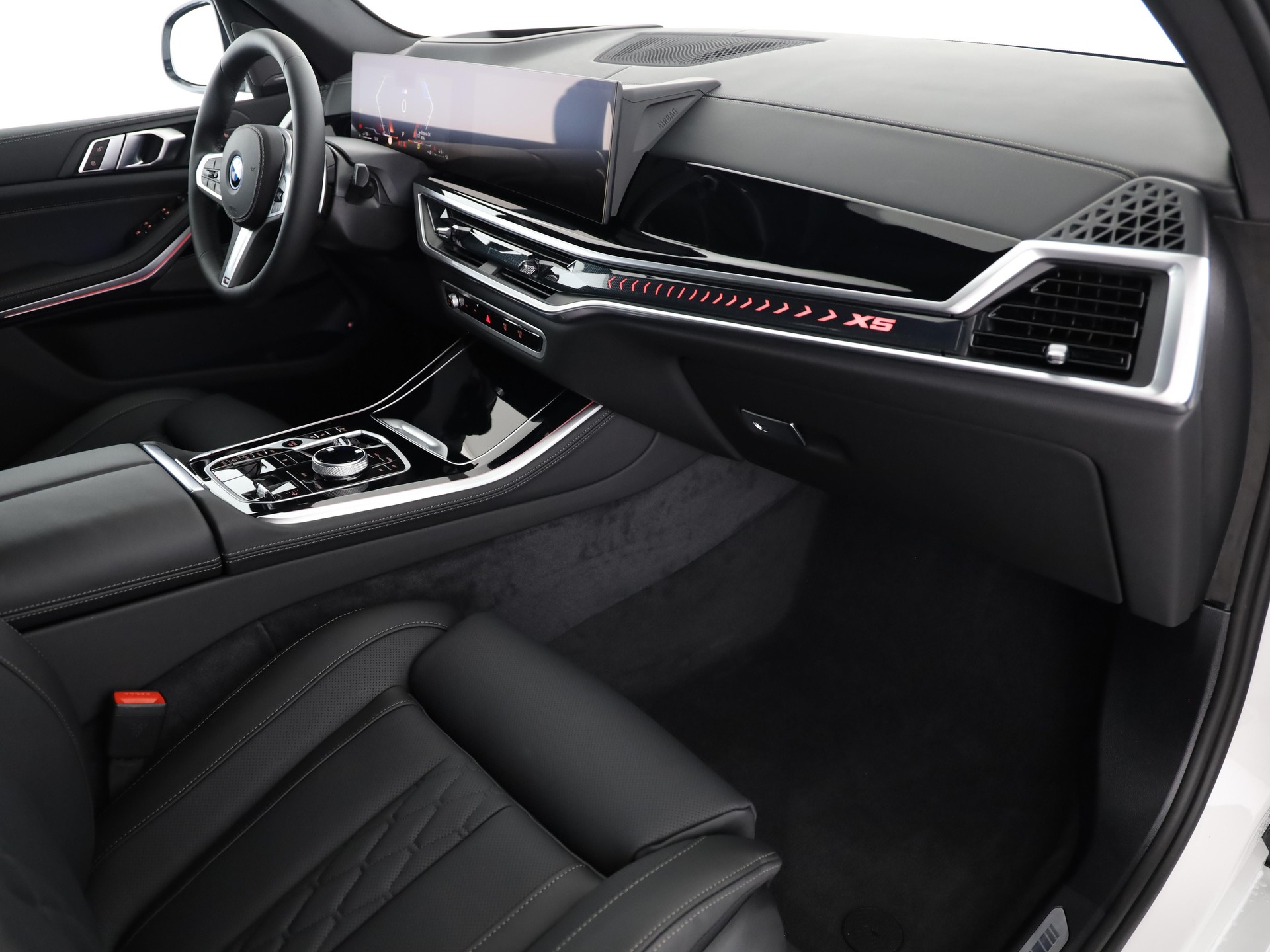 BMW X5 50e xDrive SAG-image-14
