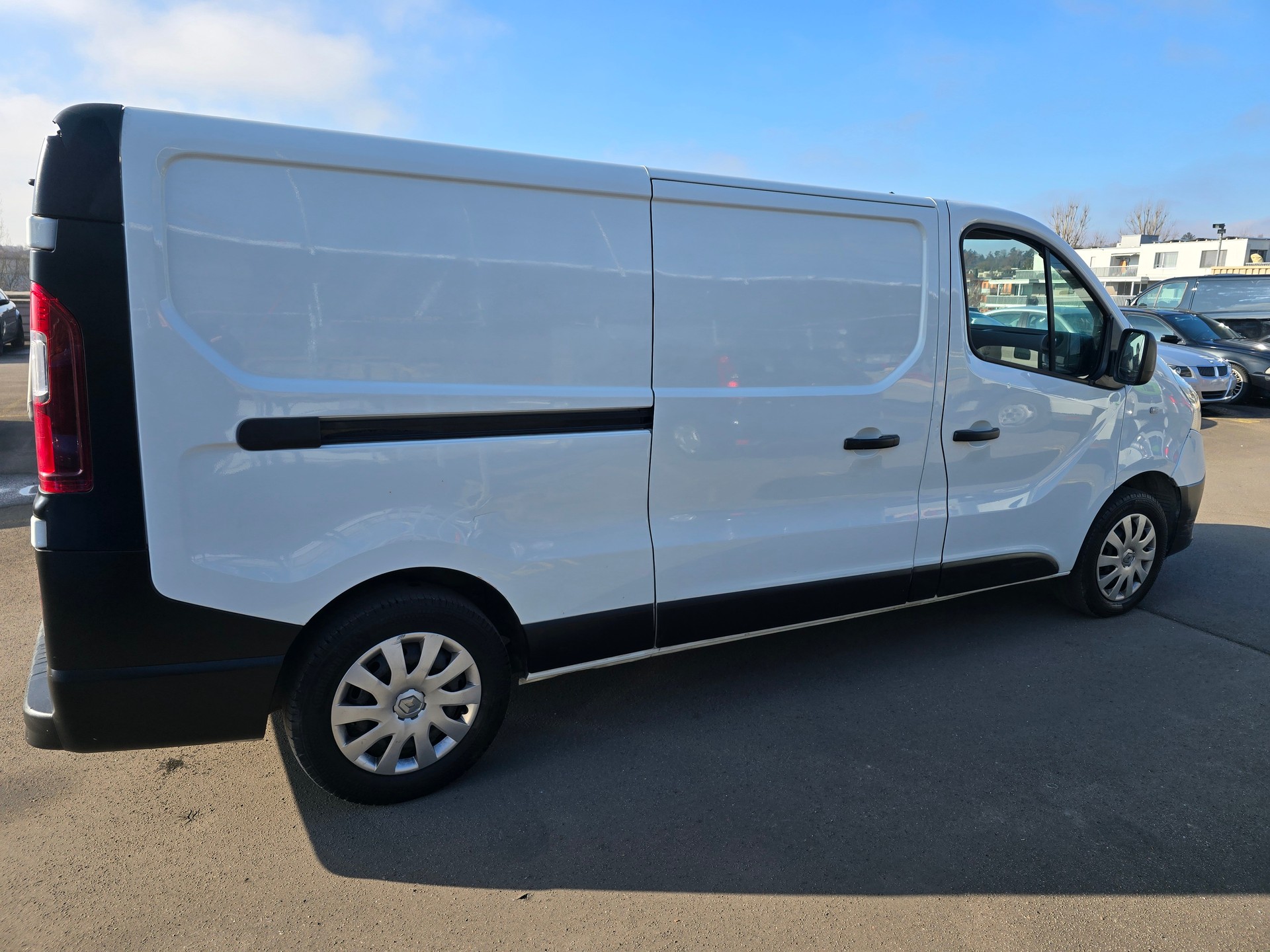 RENAULT Trafic 1.6 ENERGY TwinT. dCi125 2.9t Business L2H1-image-3