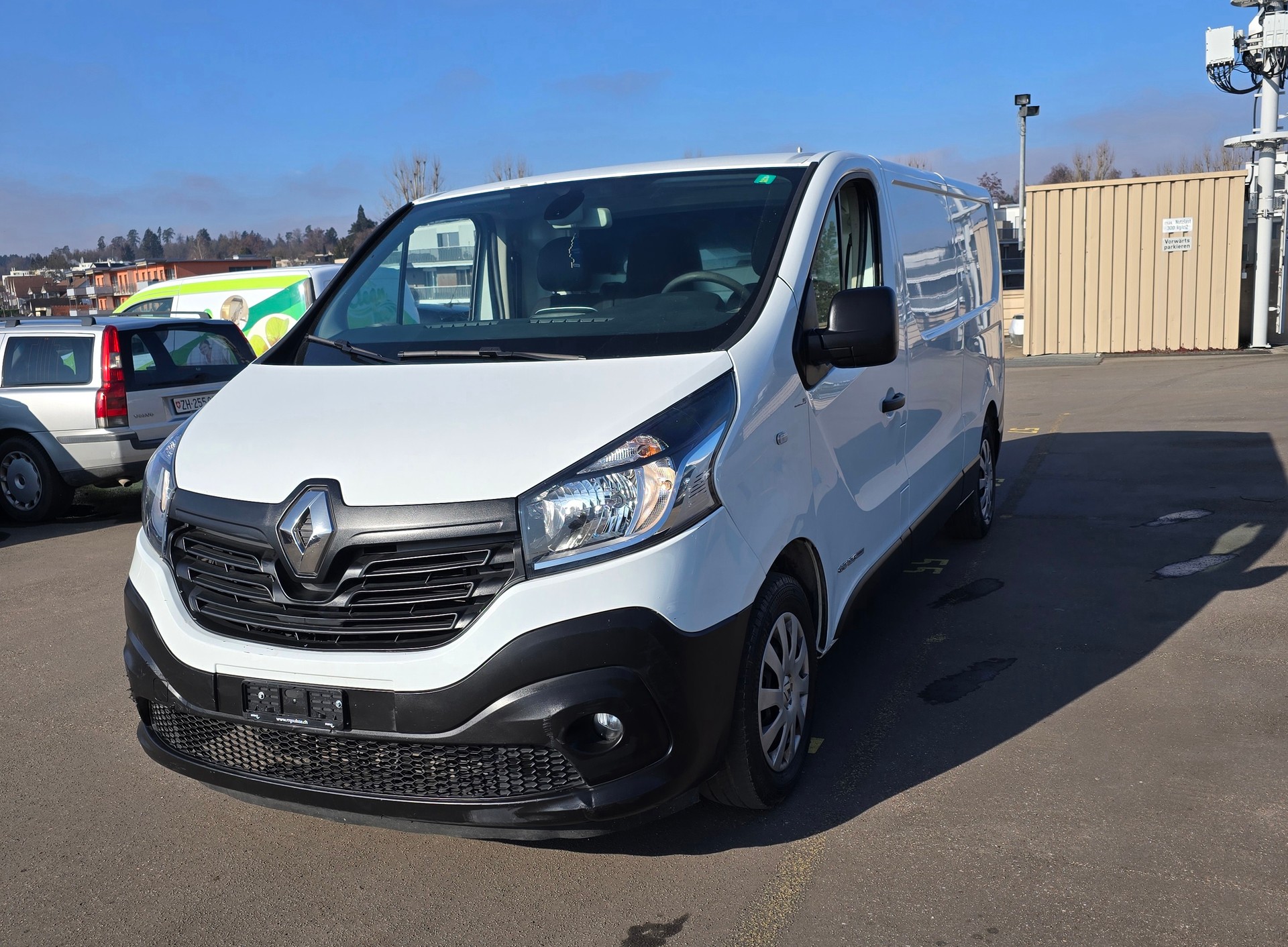 RENAULT Trafic 1.6 ENERGY TwinT. dCi125 2.9t Business L2H1-image-1