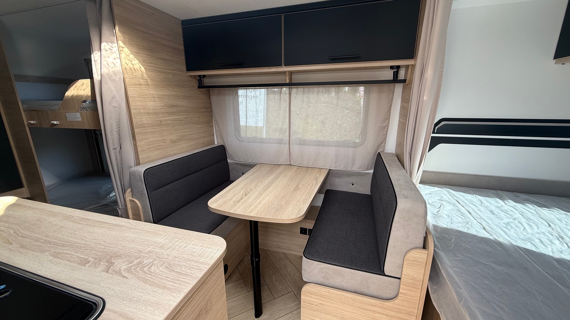 CARAVELAIR Sport Line 496-image-7