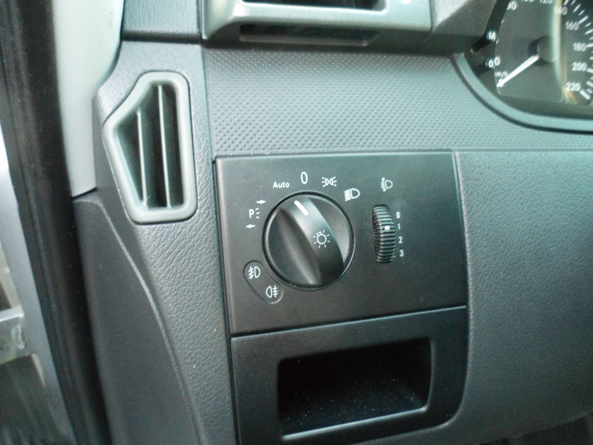 MERCEDES-BENZ Vito 113 CDI Blue Efficiency L 4Matic A-image-11
