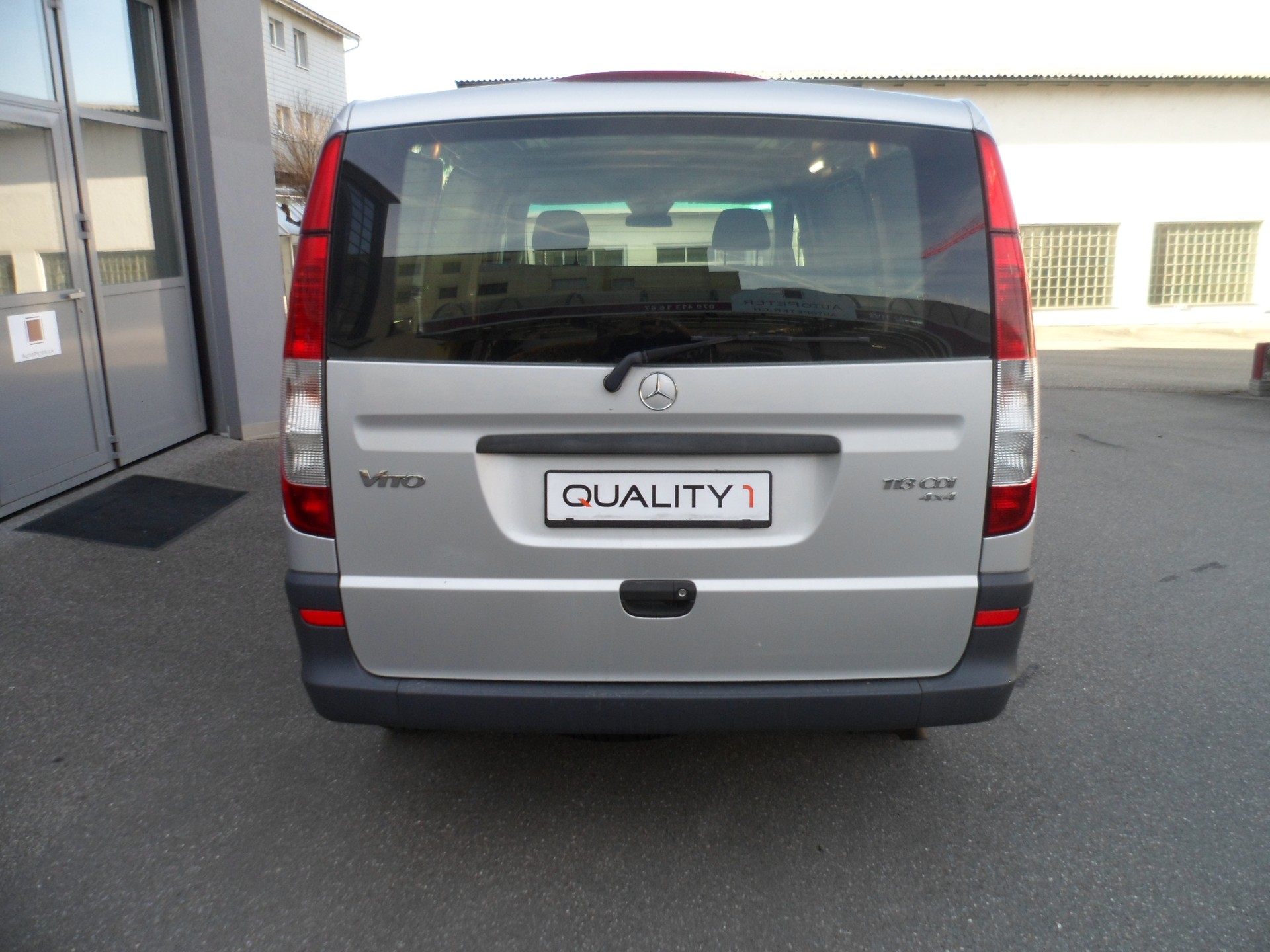 MERCEDES-BENZ Vito 113 CDI Blue Efficiency L 4Matic A-image-3