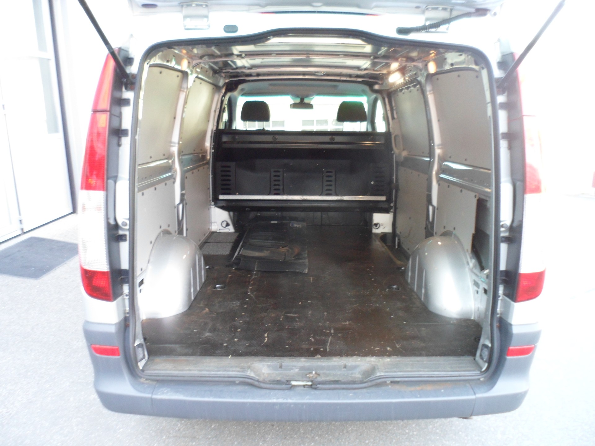 MERCEDES-BENZ Vito 113 CDI Blue Efficiency L 4Matic A-image-5