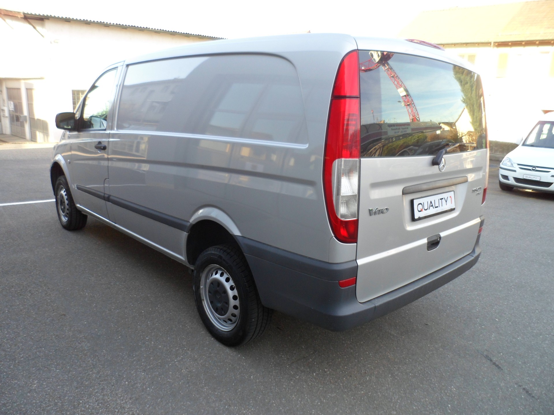 MERCEDES-BENZ Vito 113 CDI Blue Efficiency L 4Matic A-image-2