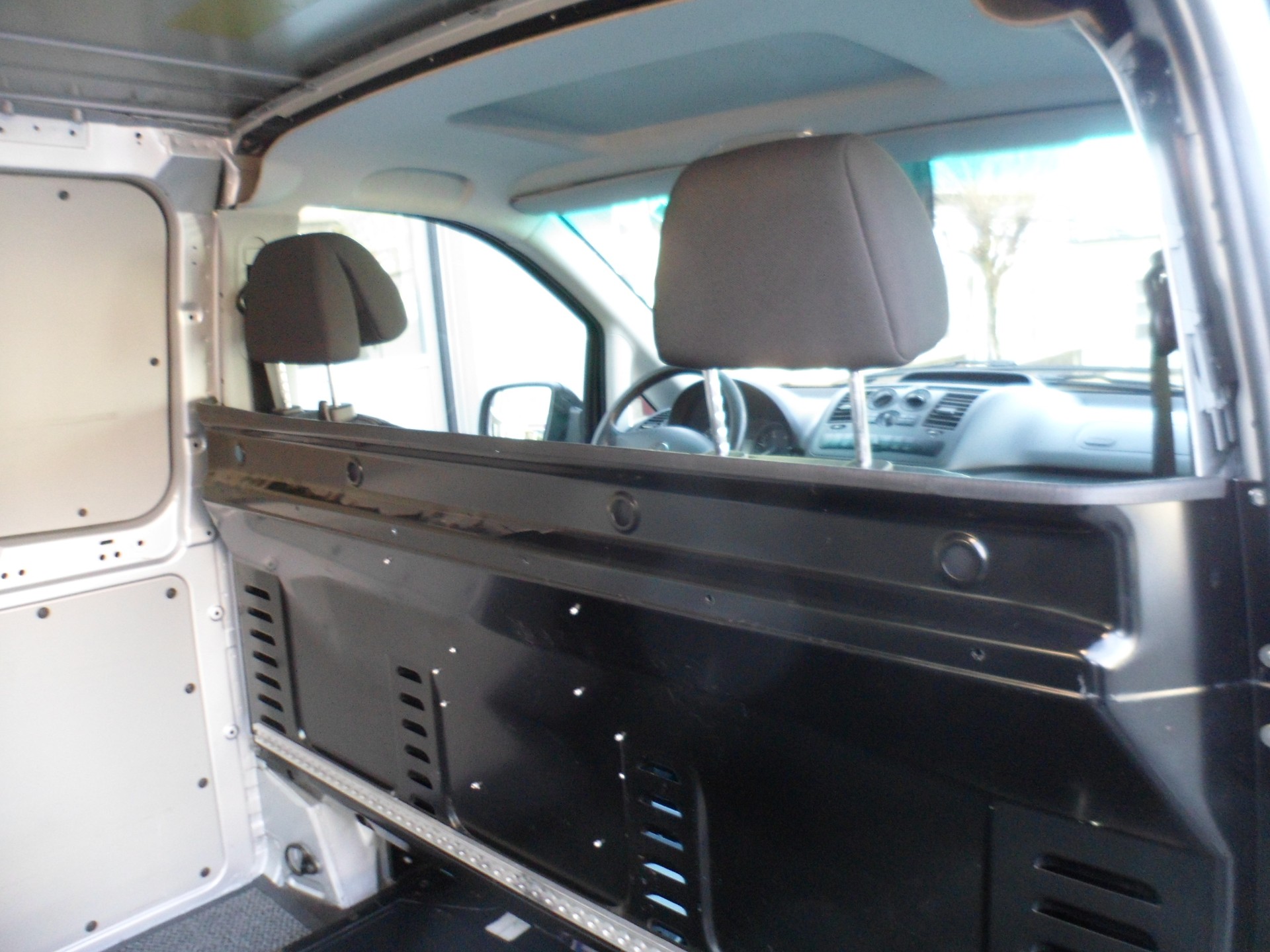 MERCEDES-BENZ Vito 113 CDI Blue Efficiency L 4Matic A-image-7