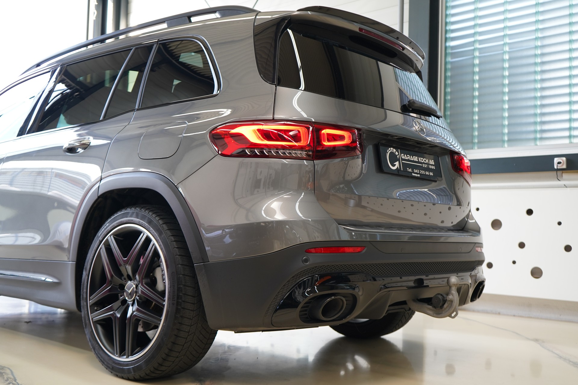 MERCEDES-BENZ GLB 35 AMG 4Matic 8G-Tronic-image-6