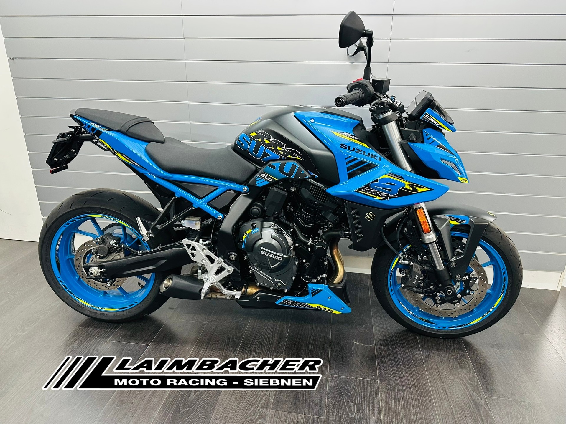 SUZUKI GSX 8 S EVO