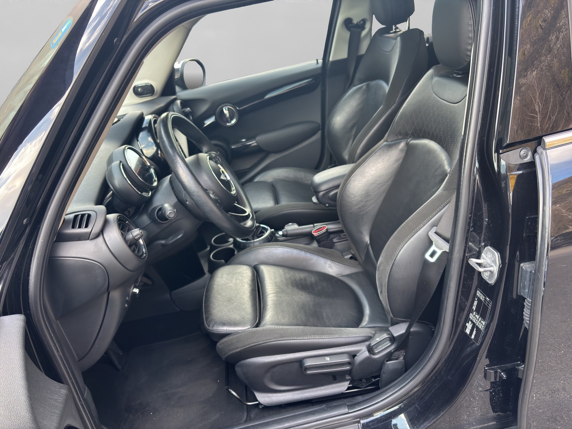 MINI Cooper SD Steptronic-image-12