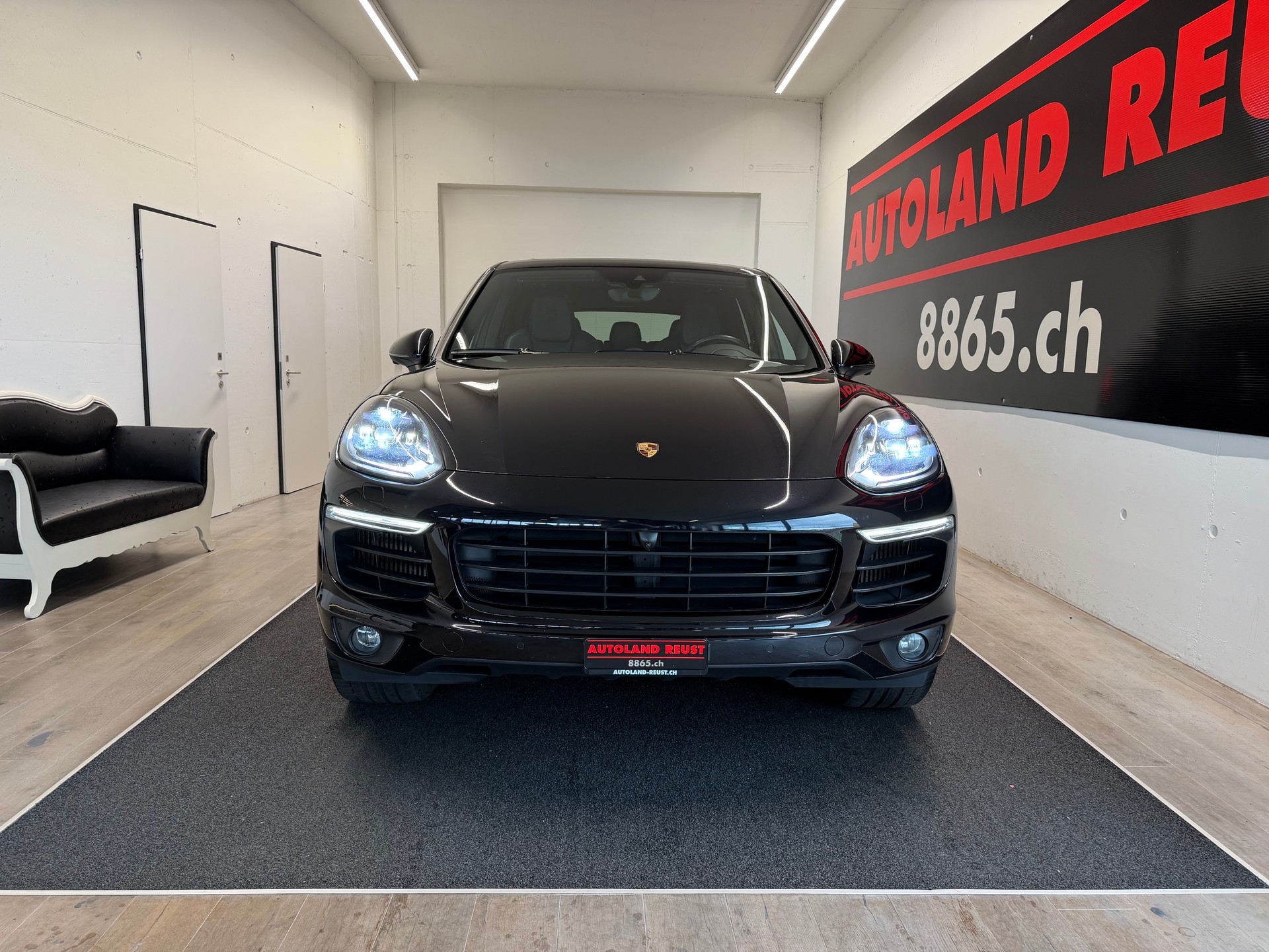 PORSCHE Cayenne Diesel Platinum Edition-image-1