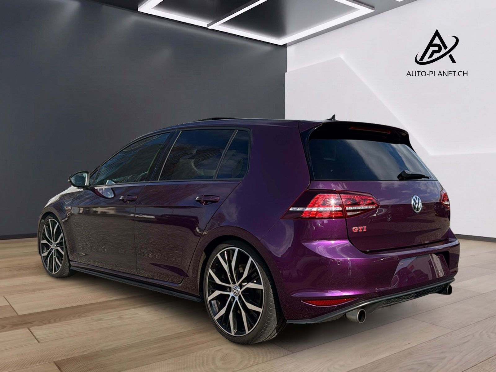 VW Golf 2.0 TSI GTI Performance DSG-showroom-element-2