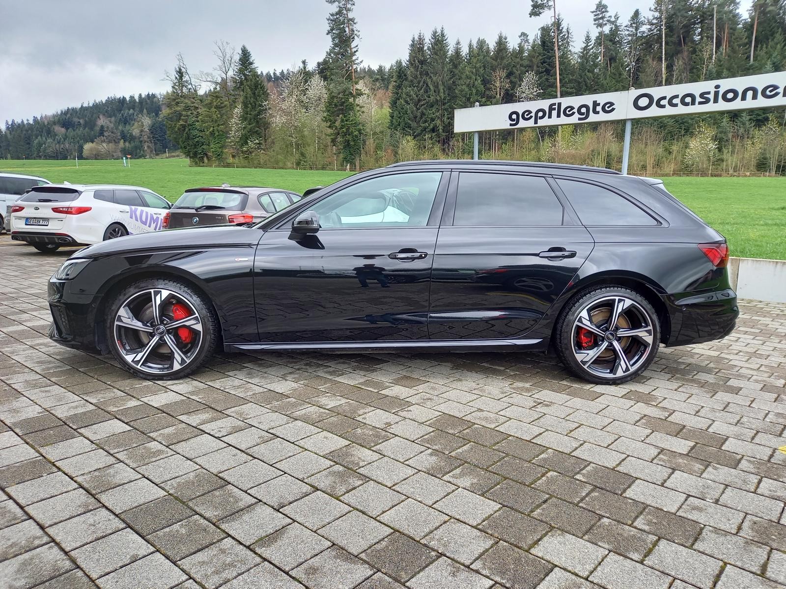 AUDI A4 Avant 40 TDI S line quattro S-tronic-image-2