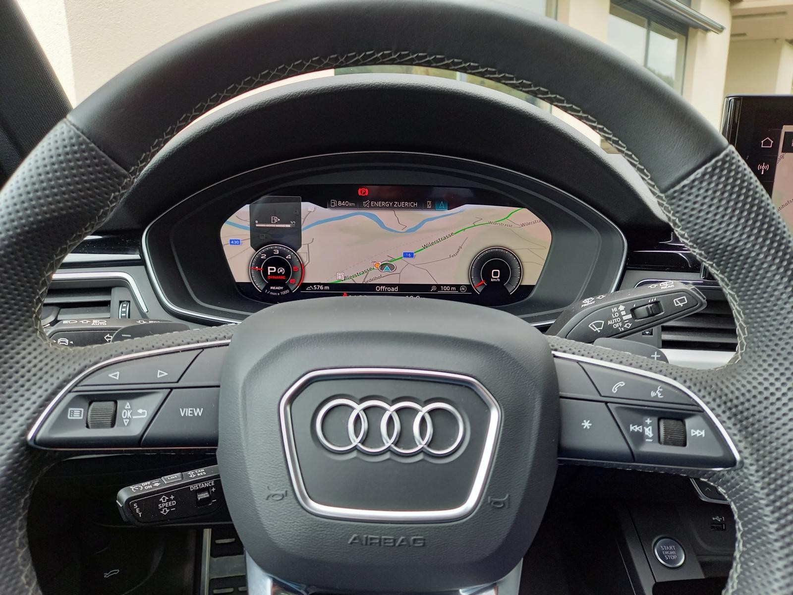 AUDI A4 Avant 40 TDI S line quattro S-tronic-image-5