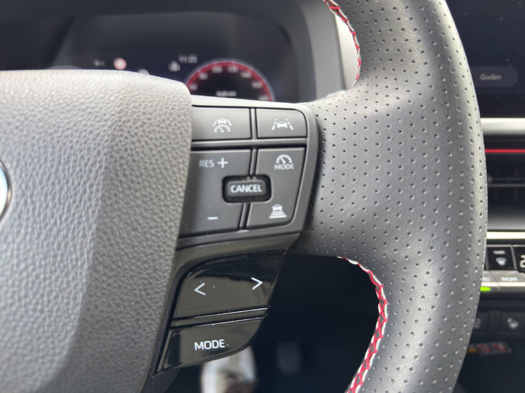 TOYOTA C-HR 2.0 HEV GR Sport 4x4-image-8