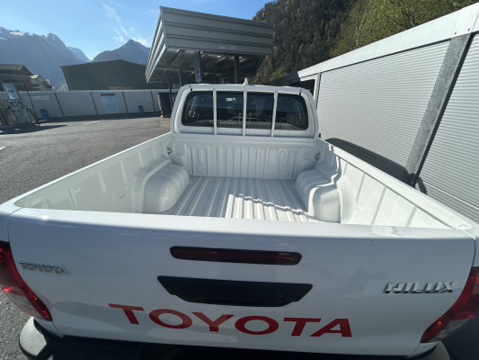 TOYOTA Hilux 2.8d Comf. DC 4x4-image-5