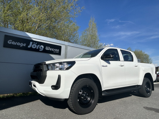 TOYOTA Hilux 2.8d Comf. DC 4x4-image-0