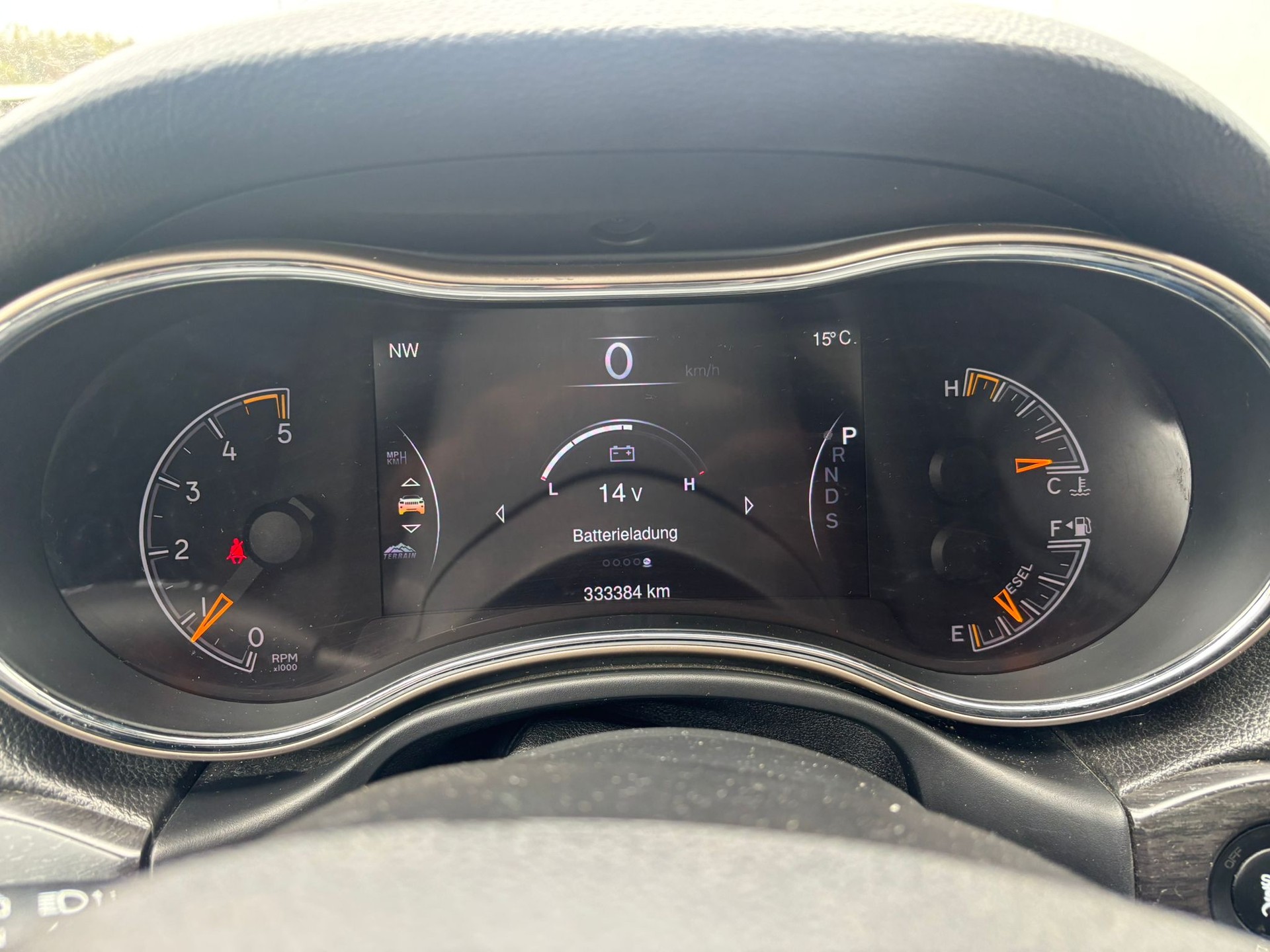 JEEP Grand Cherokee 3.0 CRD Limited Automatic-image-9