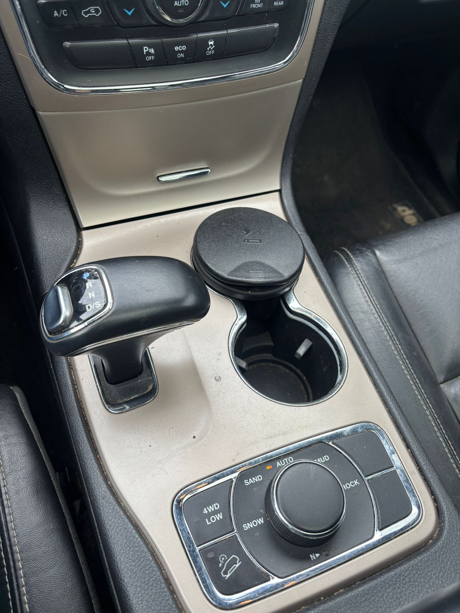 JEEP Grand Cherokee 3.0 CRD Limited Automatic-image-6