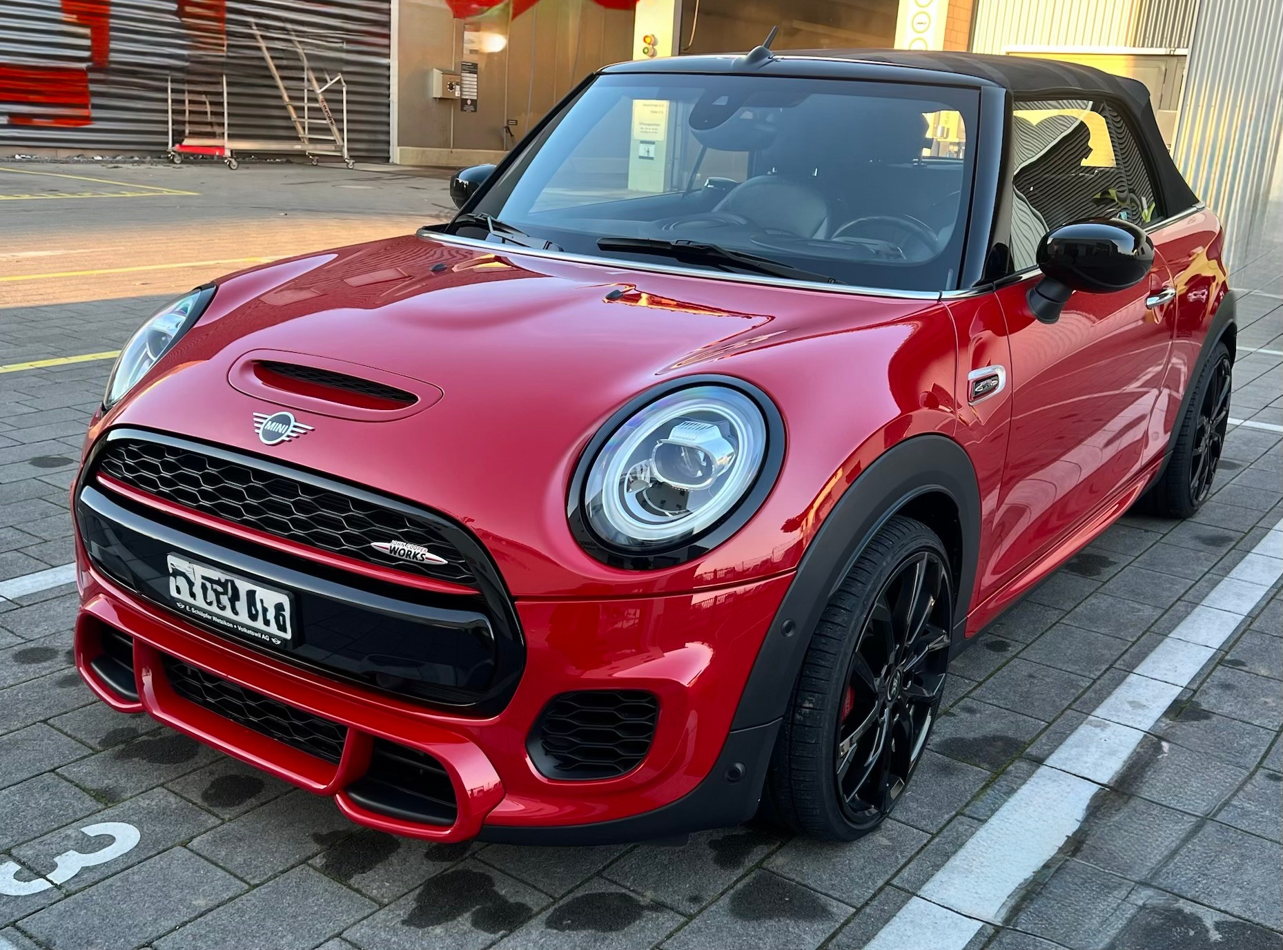 MINI Cooper John Cooper Works Cabriolet Automatikgetriebe Steptronic 2021 –MFK – Top Zustand-image-2