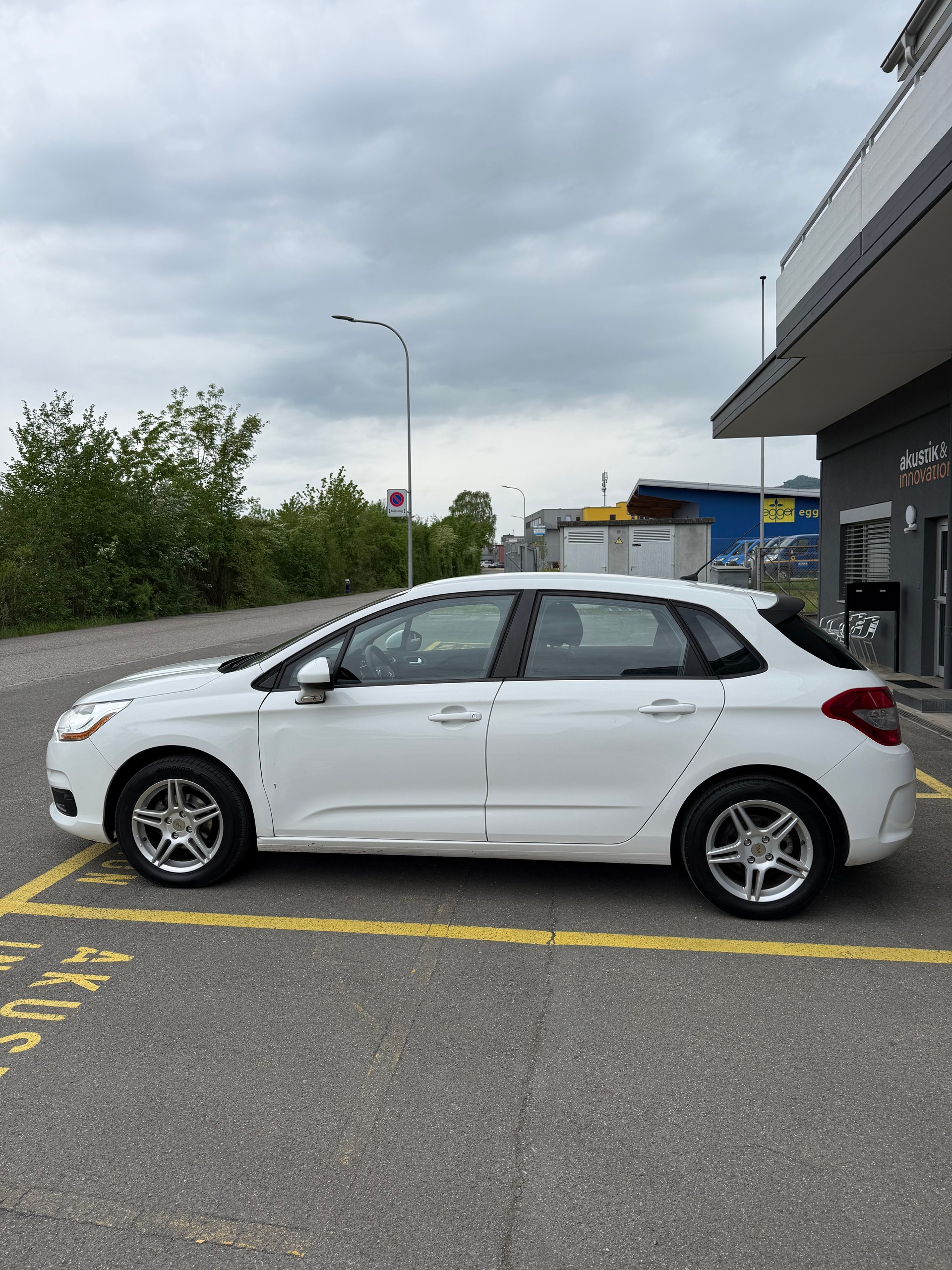 CITROEN C4 1.2 Pure Tech Feel-image-5