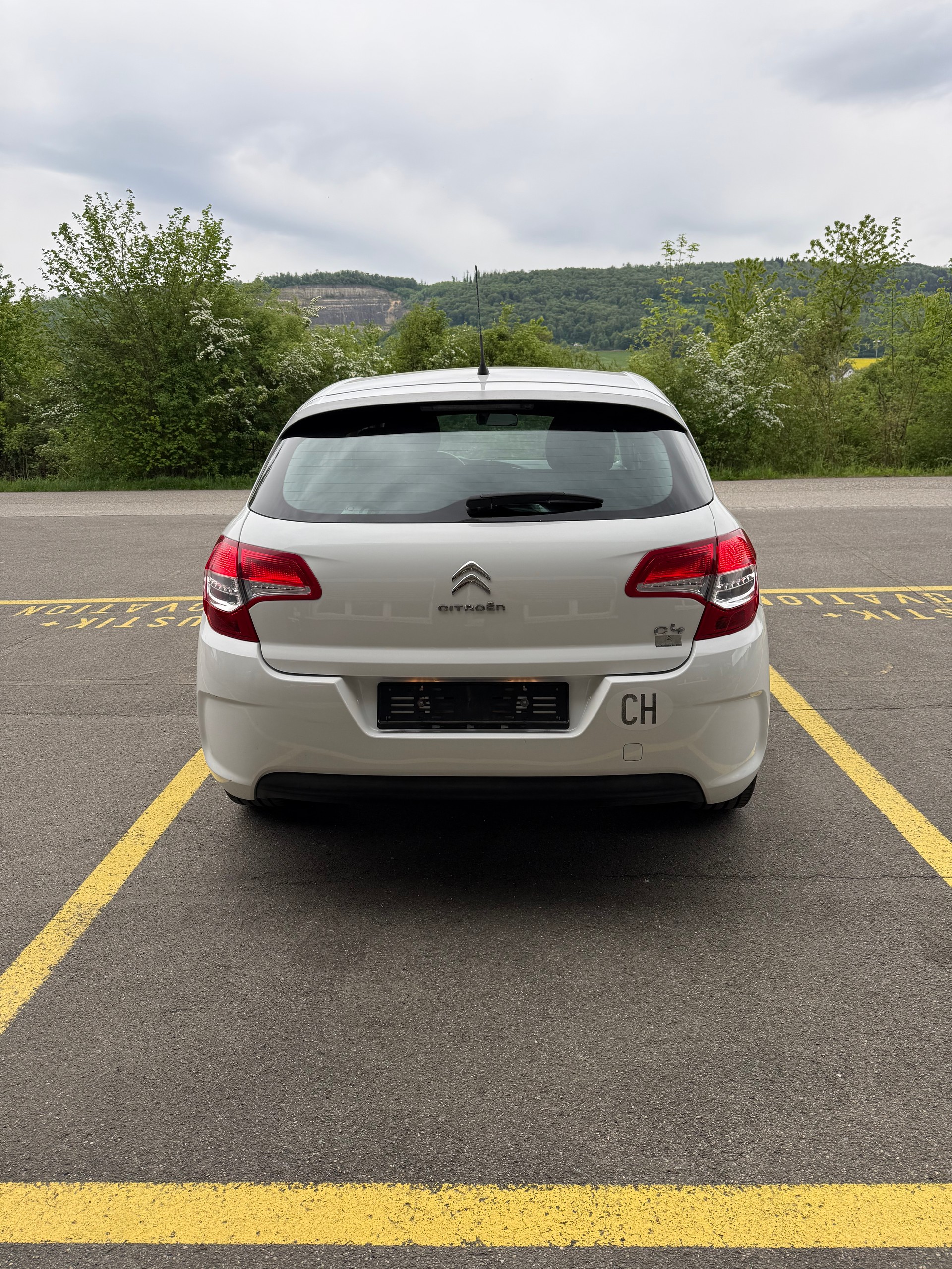 CITROEN C4 1.2 Pure Tech Feel-image-4
