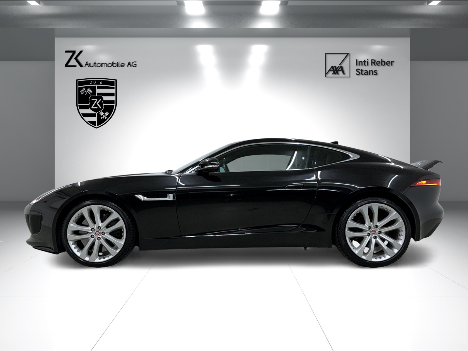 JAGUAR F-Type Coupé S 3.0 V6 380PS Ultimate Black S/C ( Motorschaden )-image-2