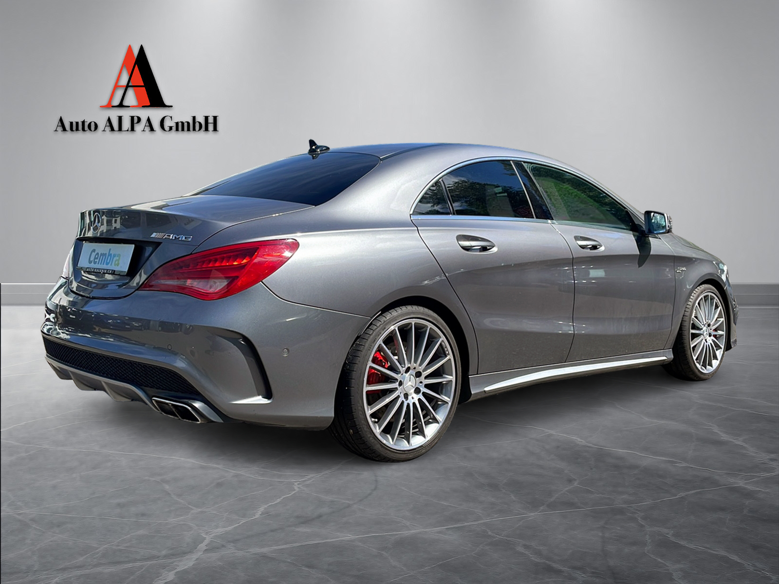 MERCEDES-BENZ CLA 45 AMG 4Matic Speedshift-showroom-element-3