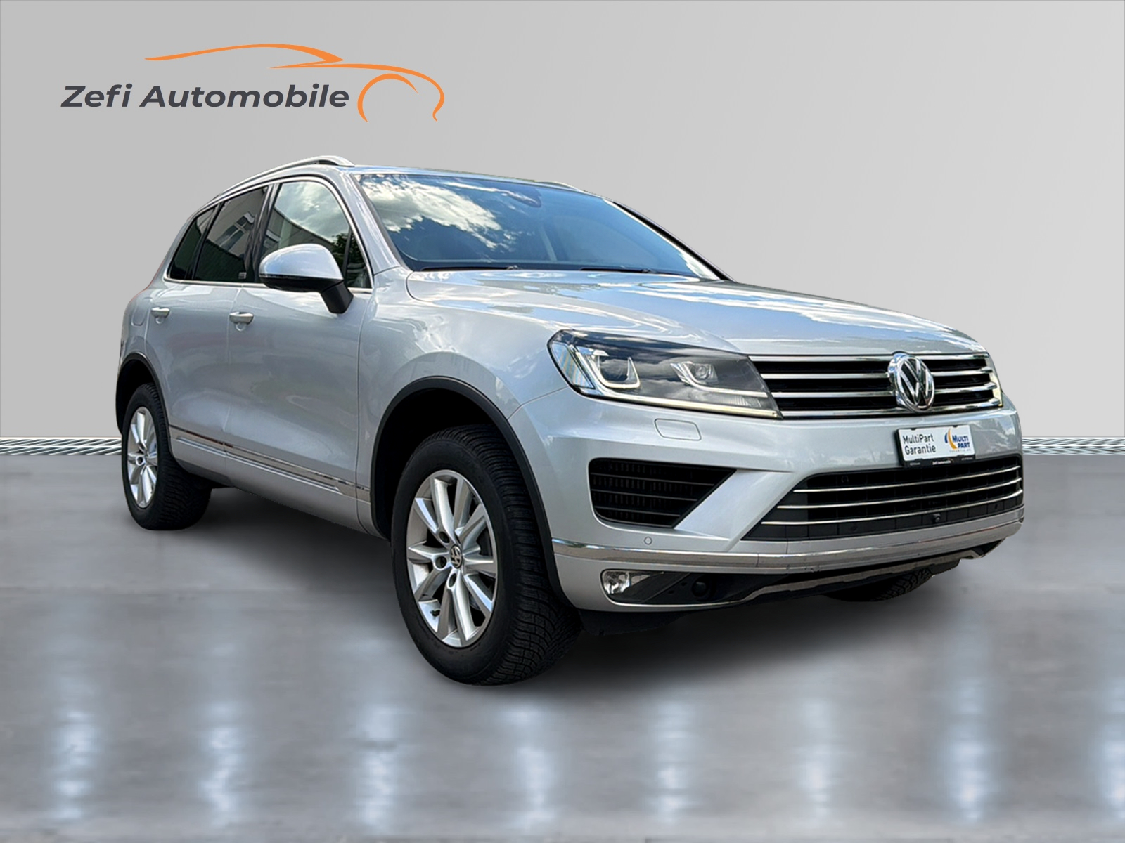 VW Touareg 3.0 TDI BMT Executive Edition Tiptronic-image-4