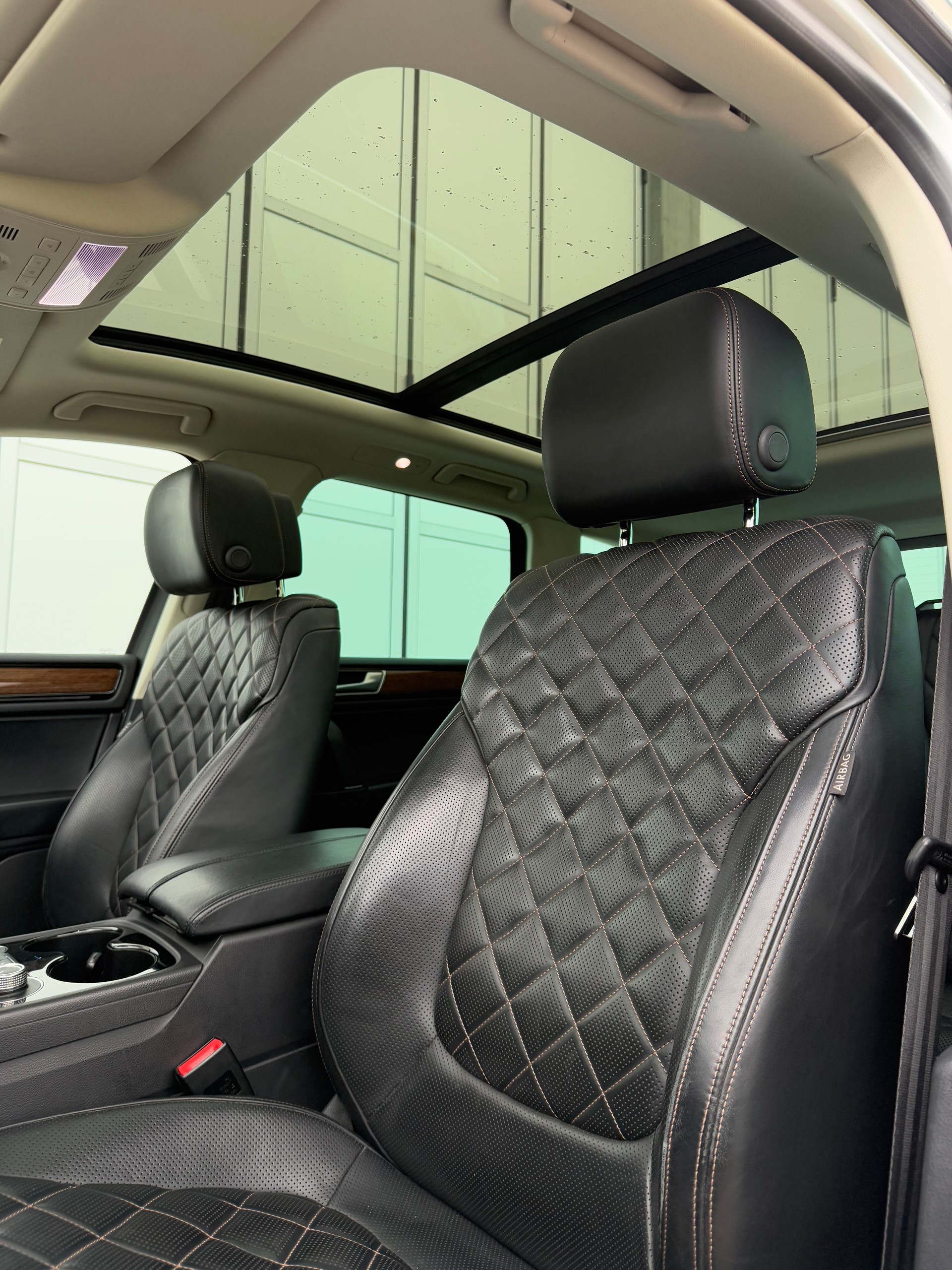 VW Touareg 3.0 TDI BMT Executive Edition Tiptronic-image-5