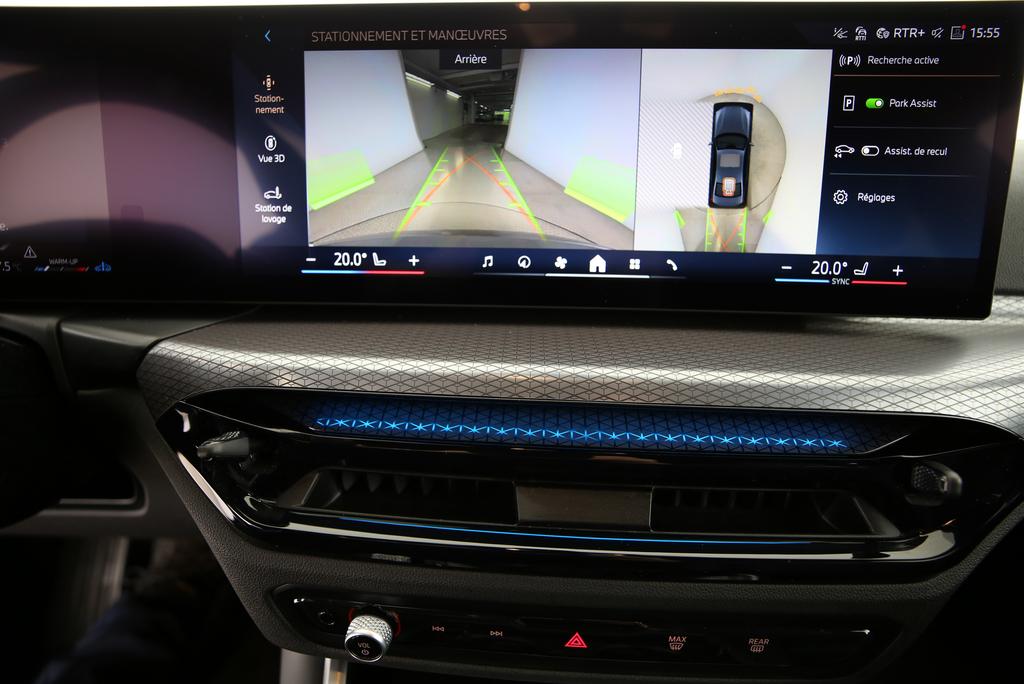 BMW 320d xDrive-image-11