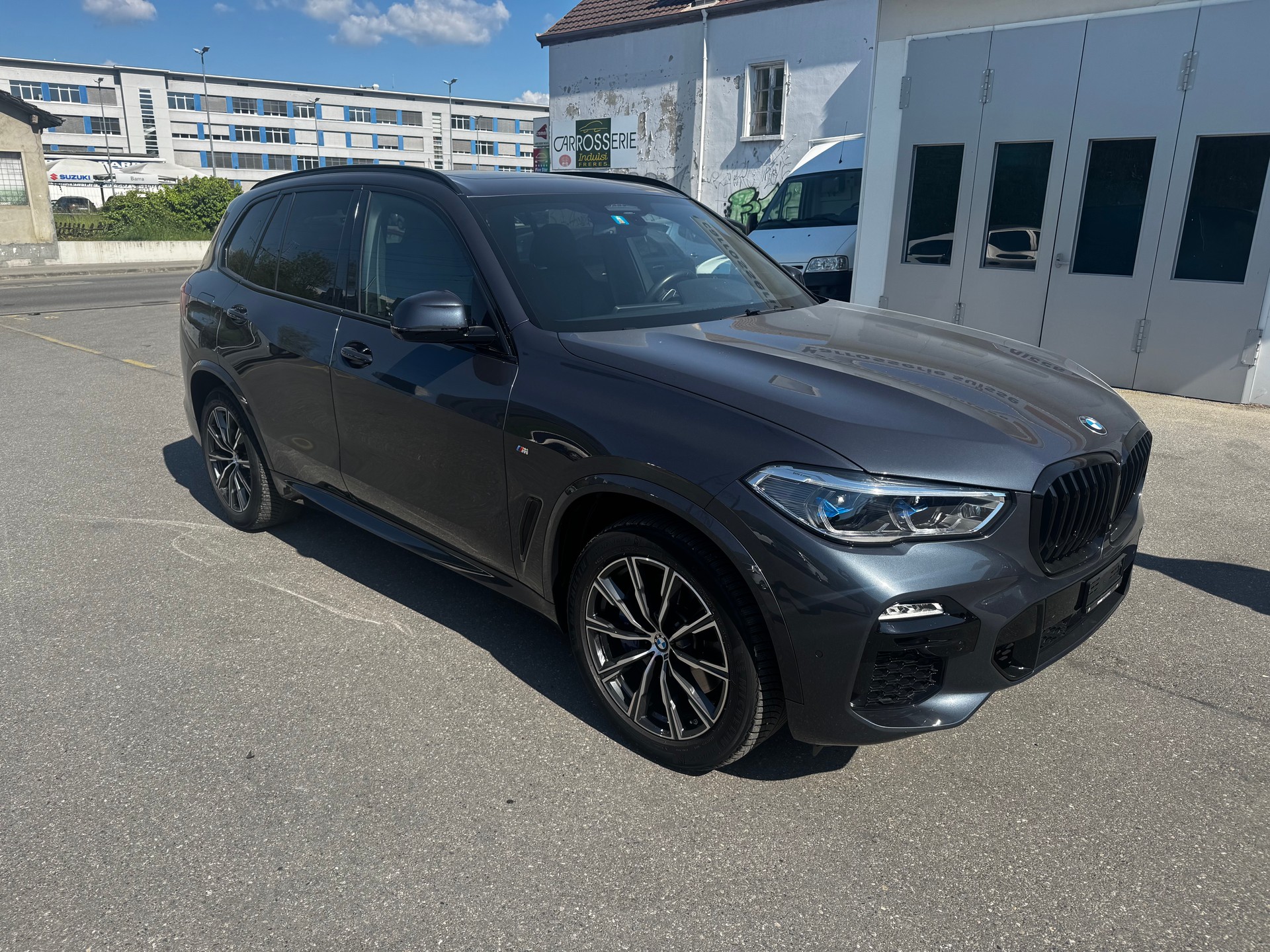 BMW 40i xDrive-image-1