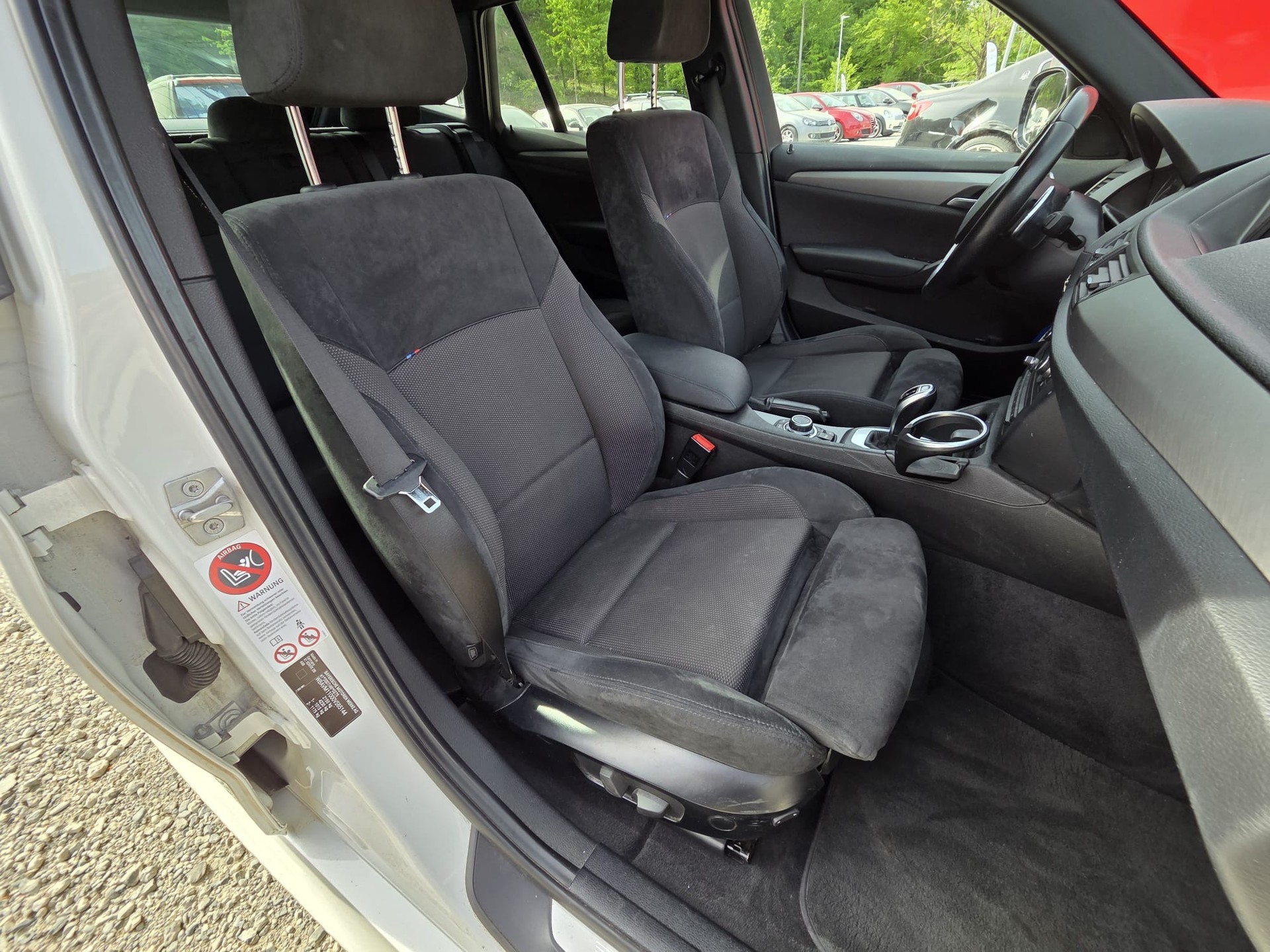BMW X1 xDrive 28i Steptronic-image-10