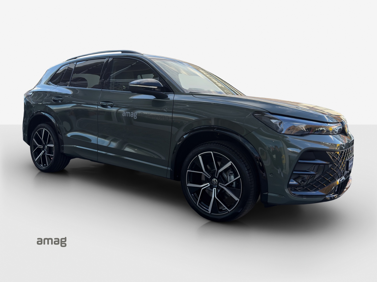 VW Tiguan 2.0 TDI SCR R-Line United 4Motion DSG-image-5