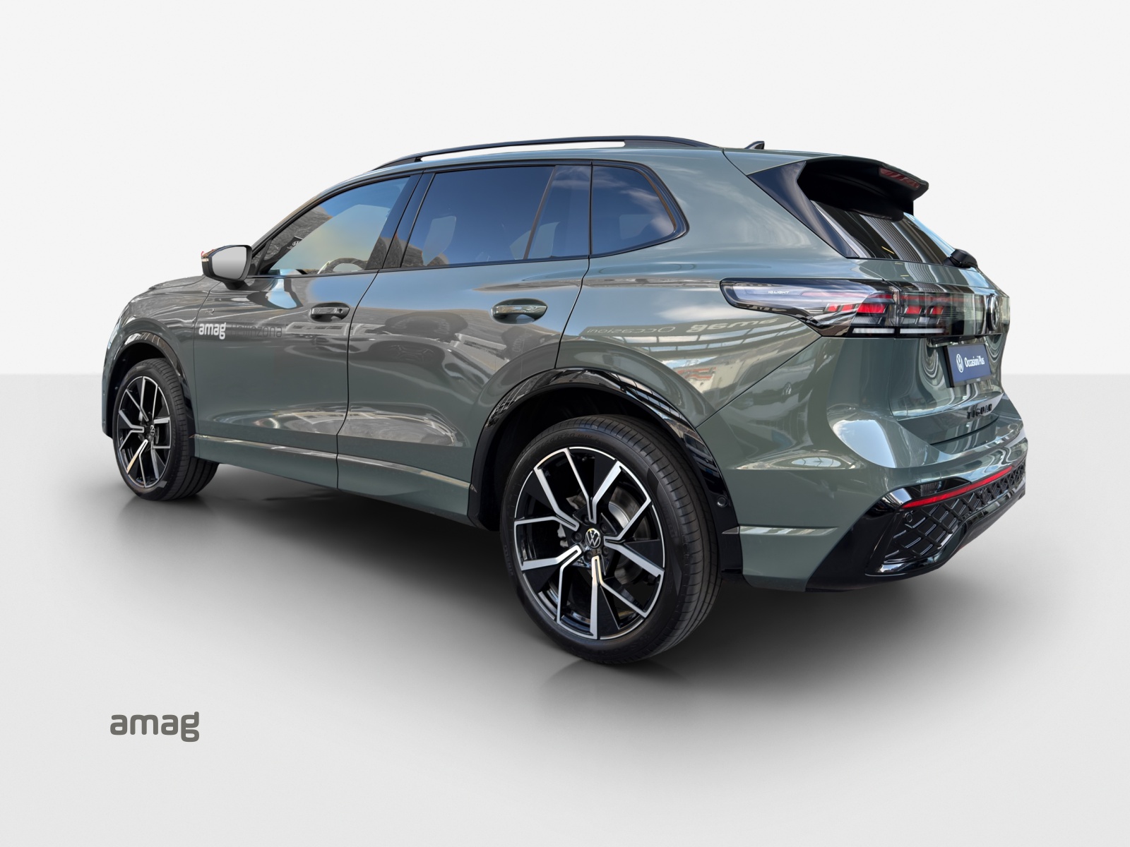 VW Tiguan 2.0 TDI SCR R-Line United 4Motion DSG-image-2
