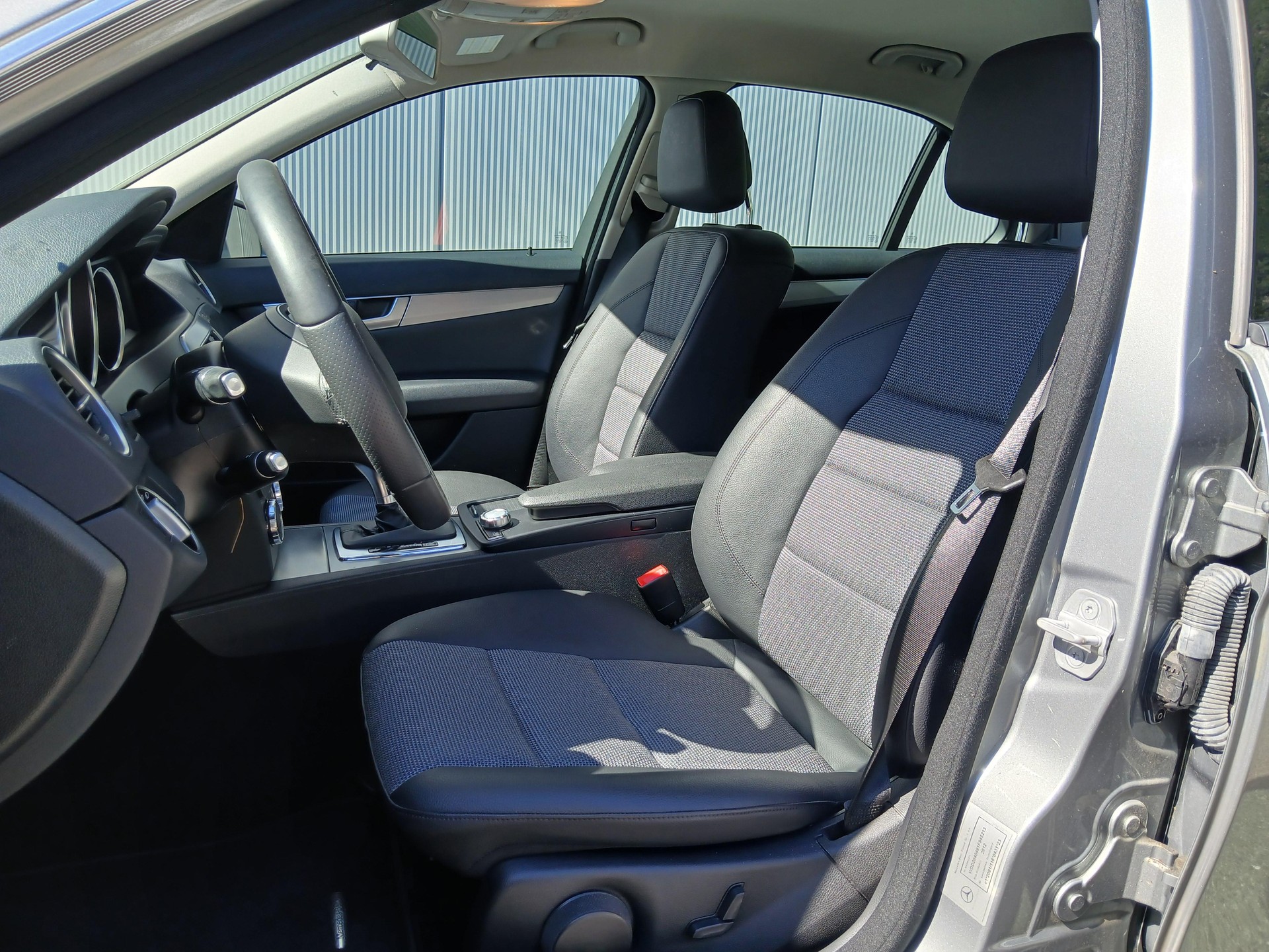 MERCEDES-BENZ C 200 BlueEF Avantgarde-image-4