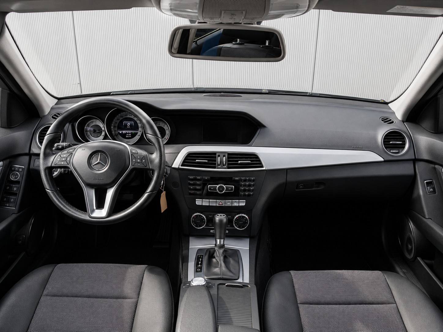 MERCEDES-BENZ C 200 BlueEF Avantgarde-image-5
