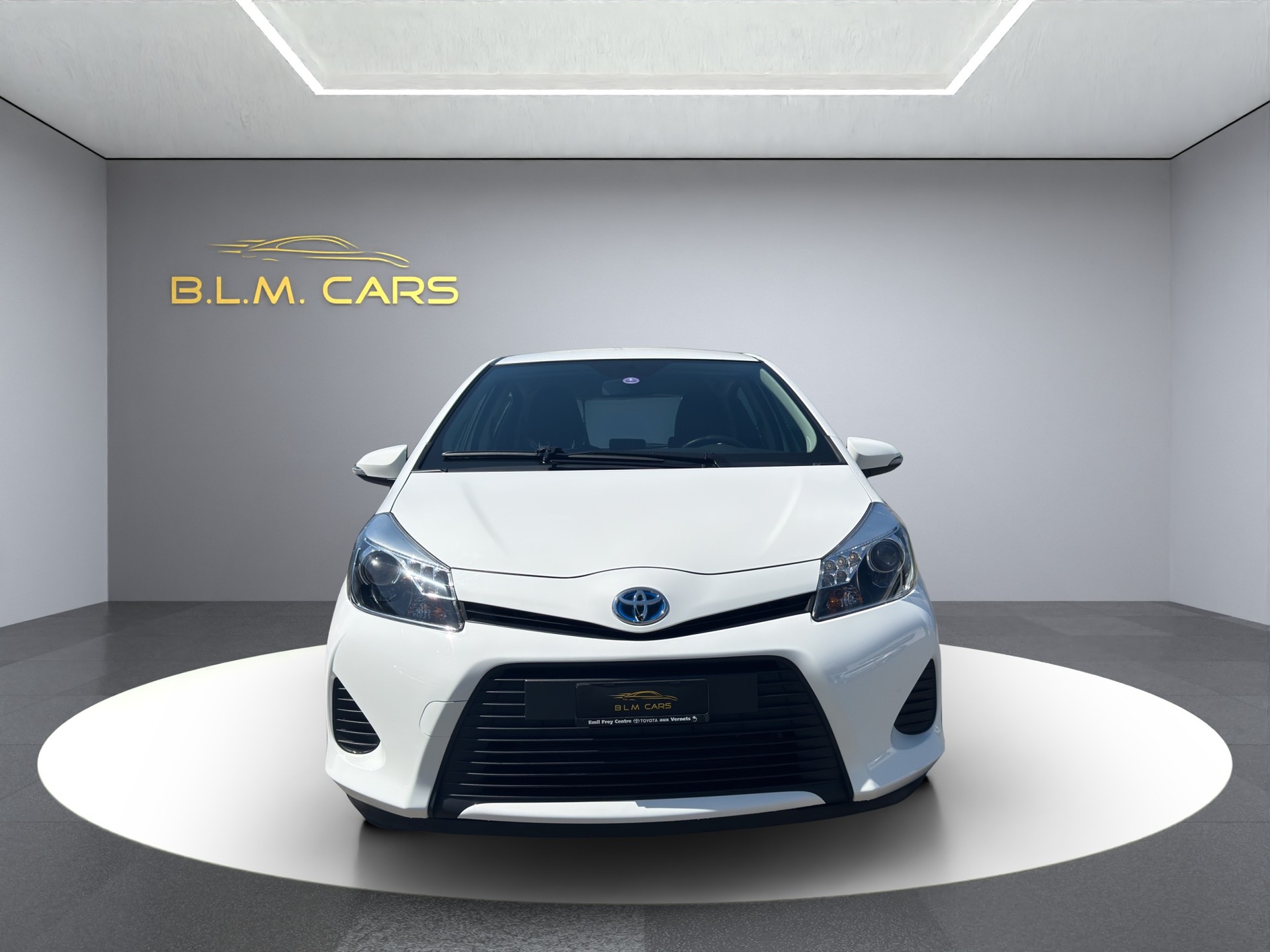 TOYOTA Yaris 1.5 VVT-i Hybrid Luna CVT-image-1