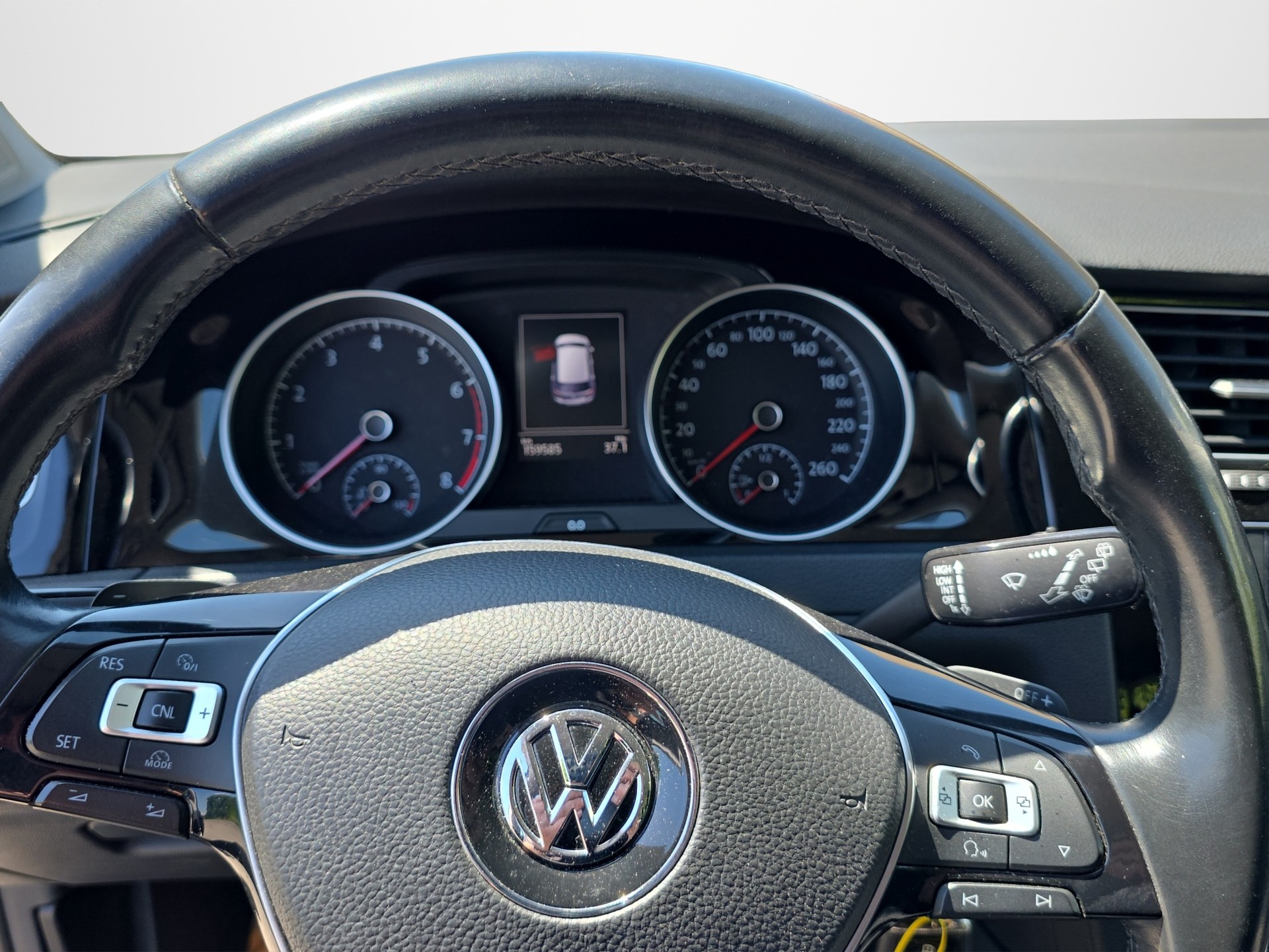 VW Golf 1.4 TSI Highline DSG-image-9