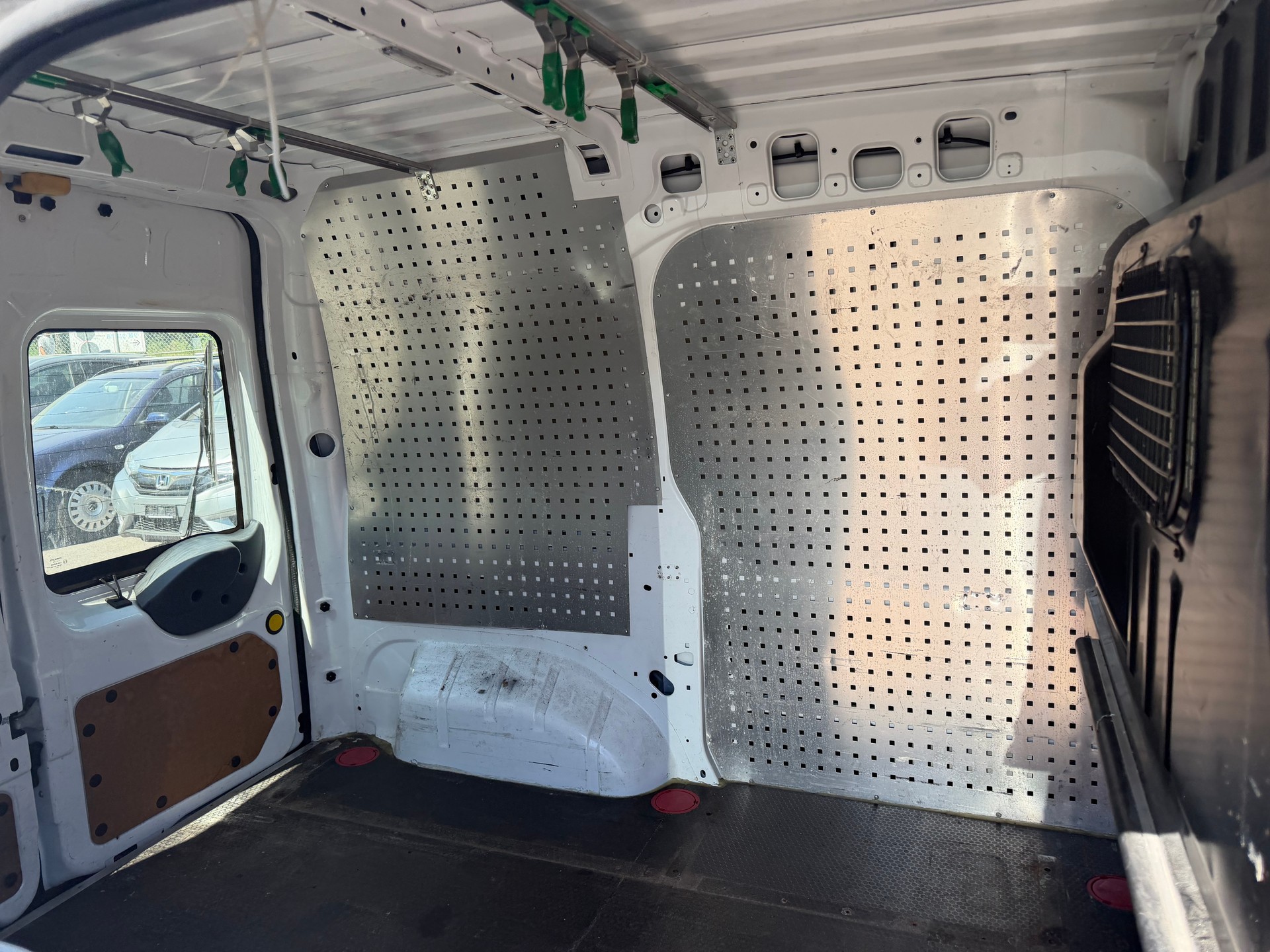 FORD Transit Connect Van T230 1.8 TDCi L Trend-image-7