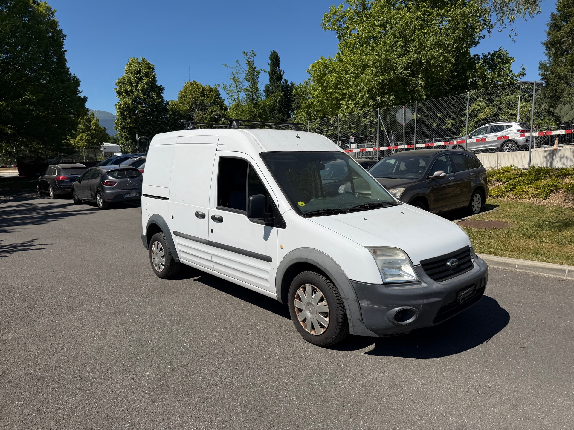 FORD Transit Connect Van T230 1.8 TDCi L Trend-image-2