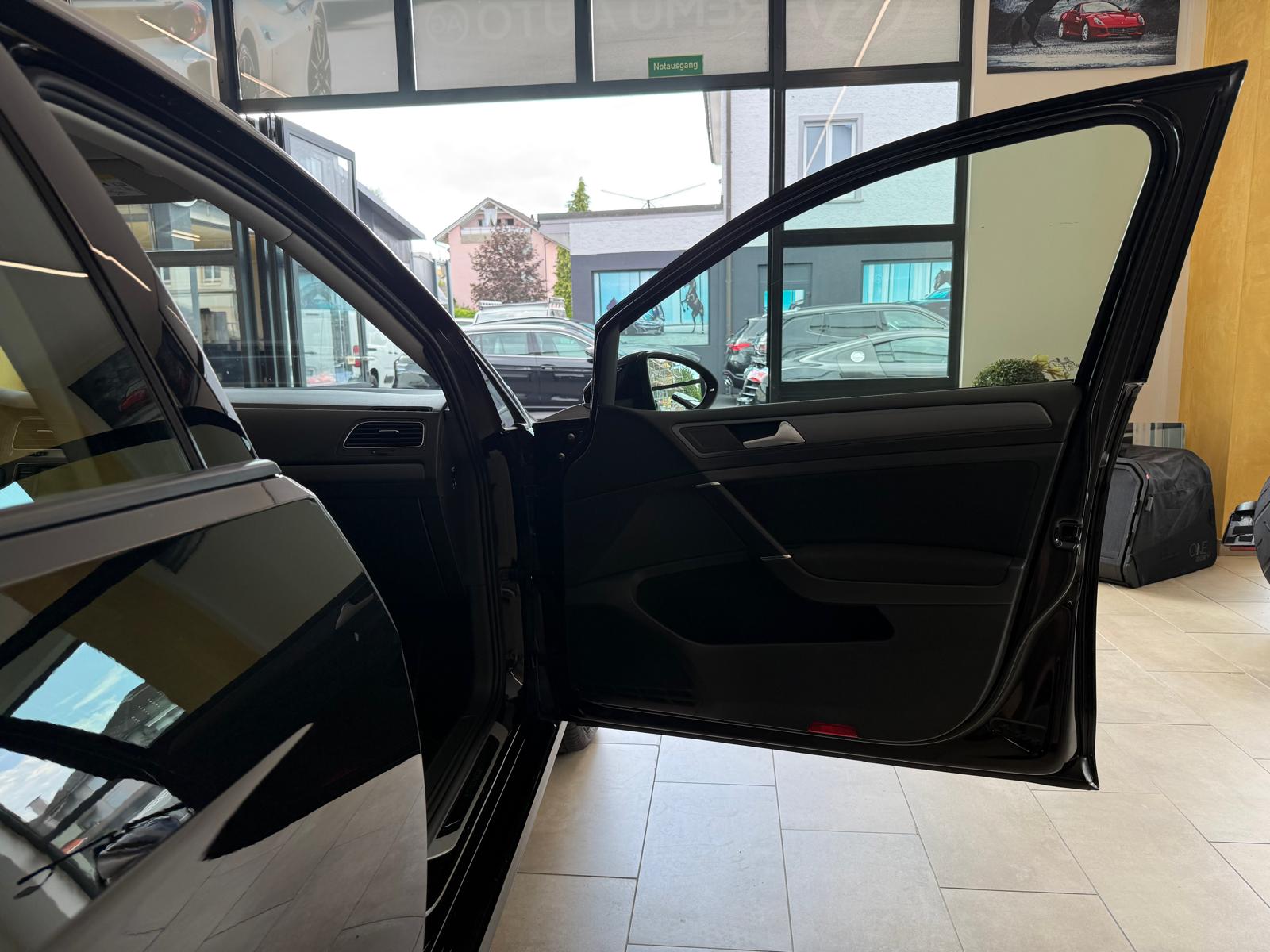 VW Golf 1.4 TSI Lounge DSG-image-13