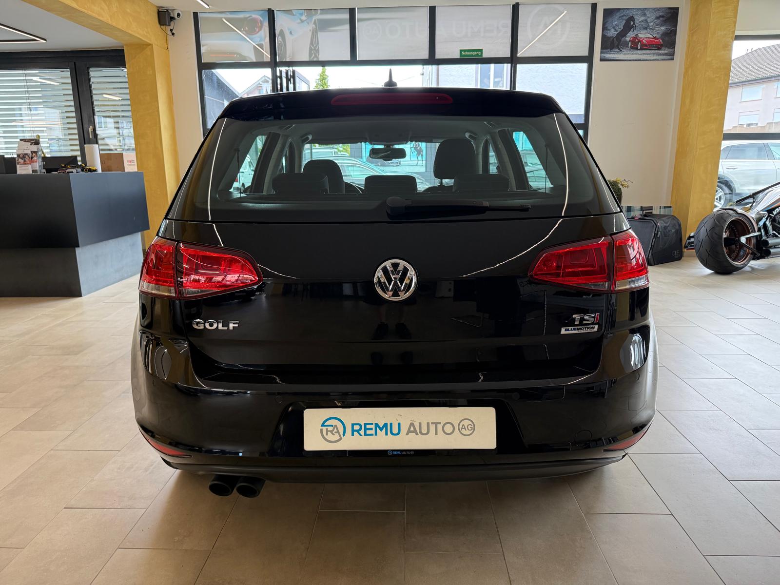 VW Golf 1.4 TSI Lounge DSG-image-3