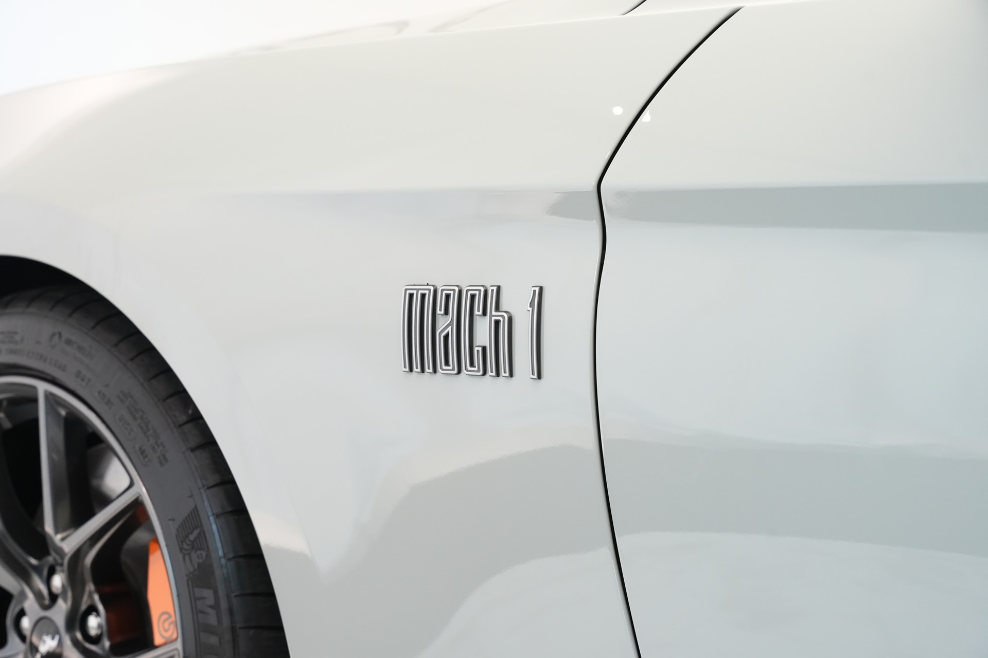 FORD Mustang Fastback 5.0 V8 Mach 1 Automat-image-50