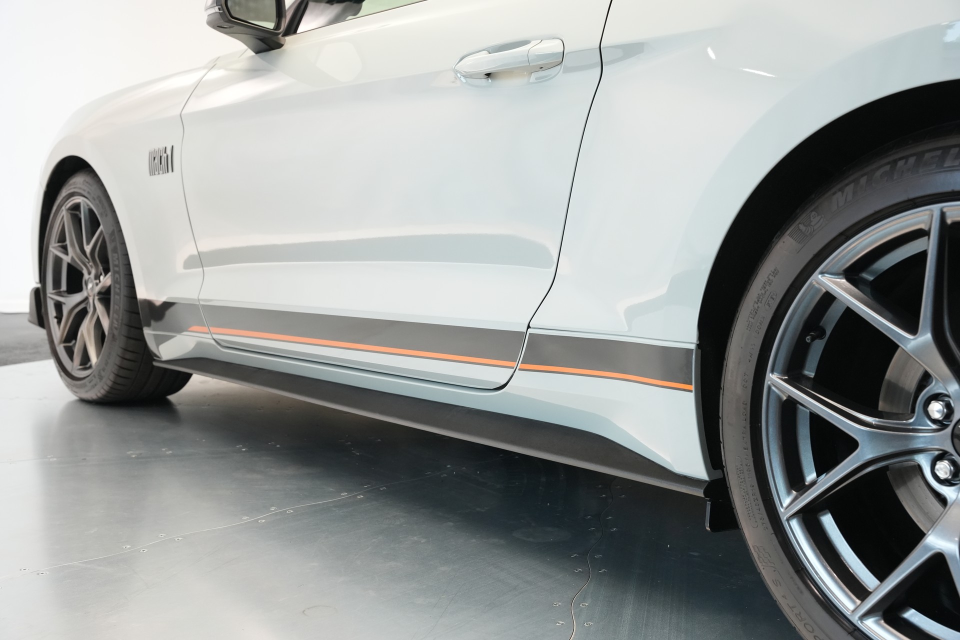 FORD Mustang Fastback 5.0 V8 Mach 1 Automat-image-49