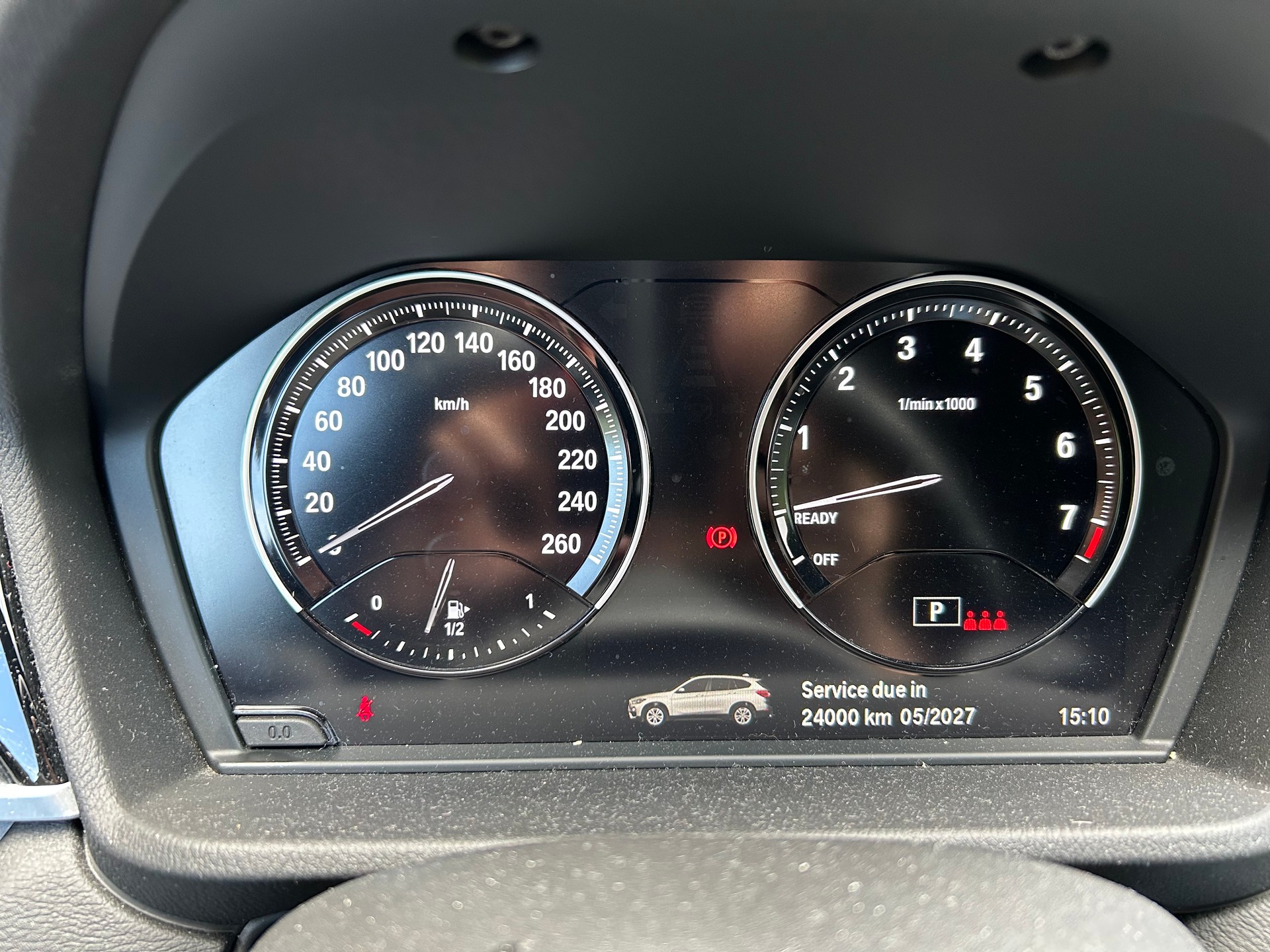 BMW 25e xDrive-image-14