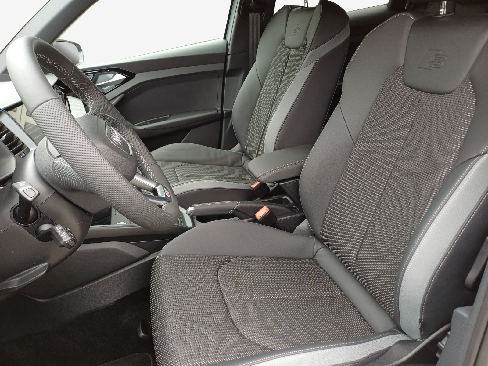 AUDI A1 Sportback 30 TFSI S Line Attraction S-tronic-image-9